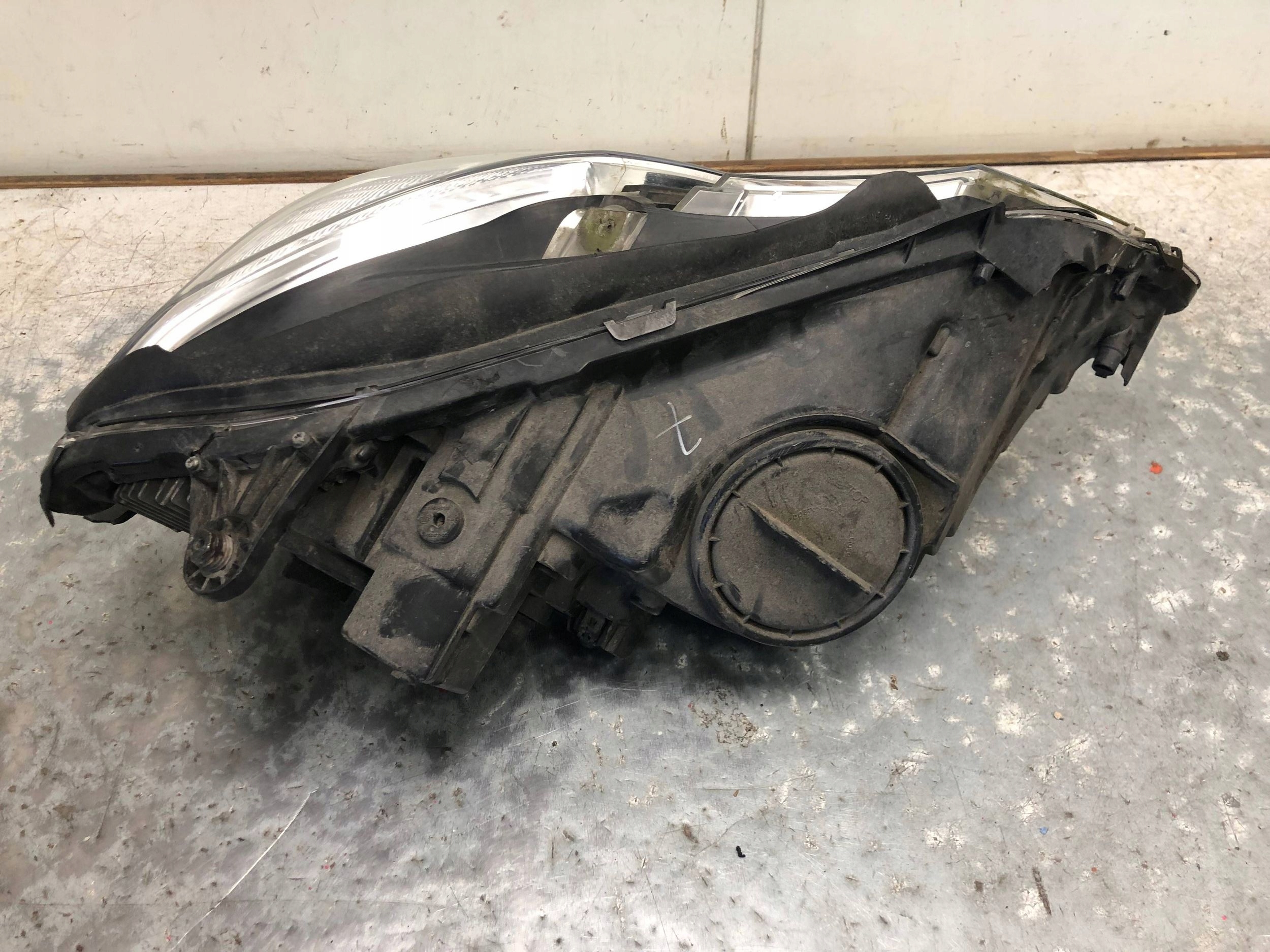 light left front ILS positioning BI-XENON MERCEDES W212 AVANTGARDE A2128202759