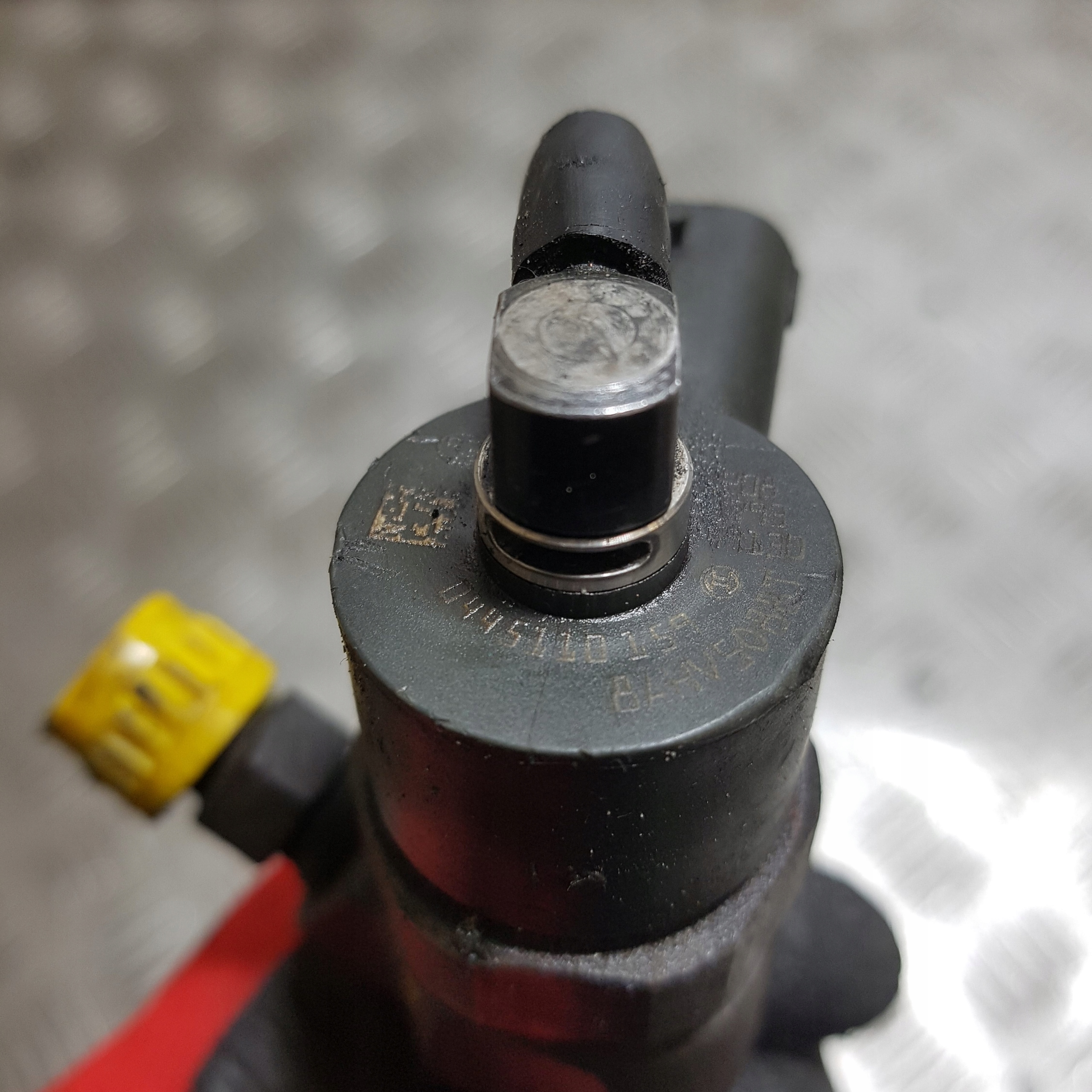nozzle injector OPEL ZAFIRA B 044510159
