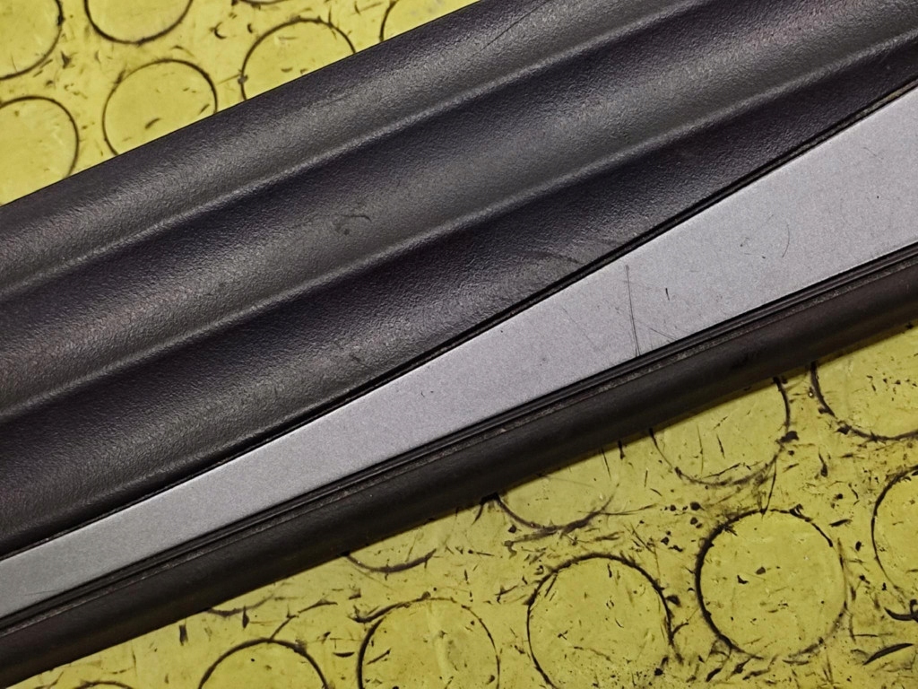 BMW E60 moulding threshold right front 51477034304