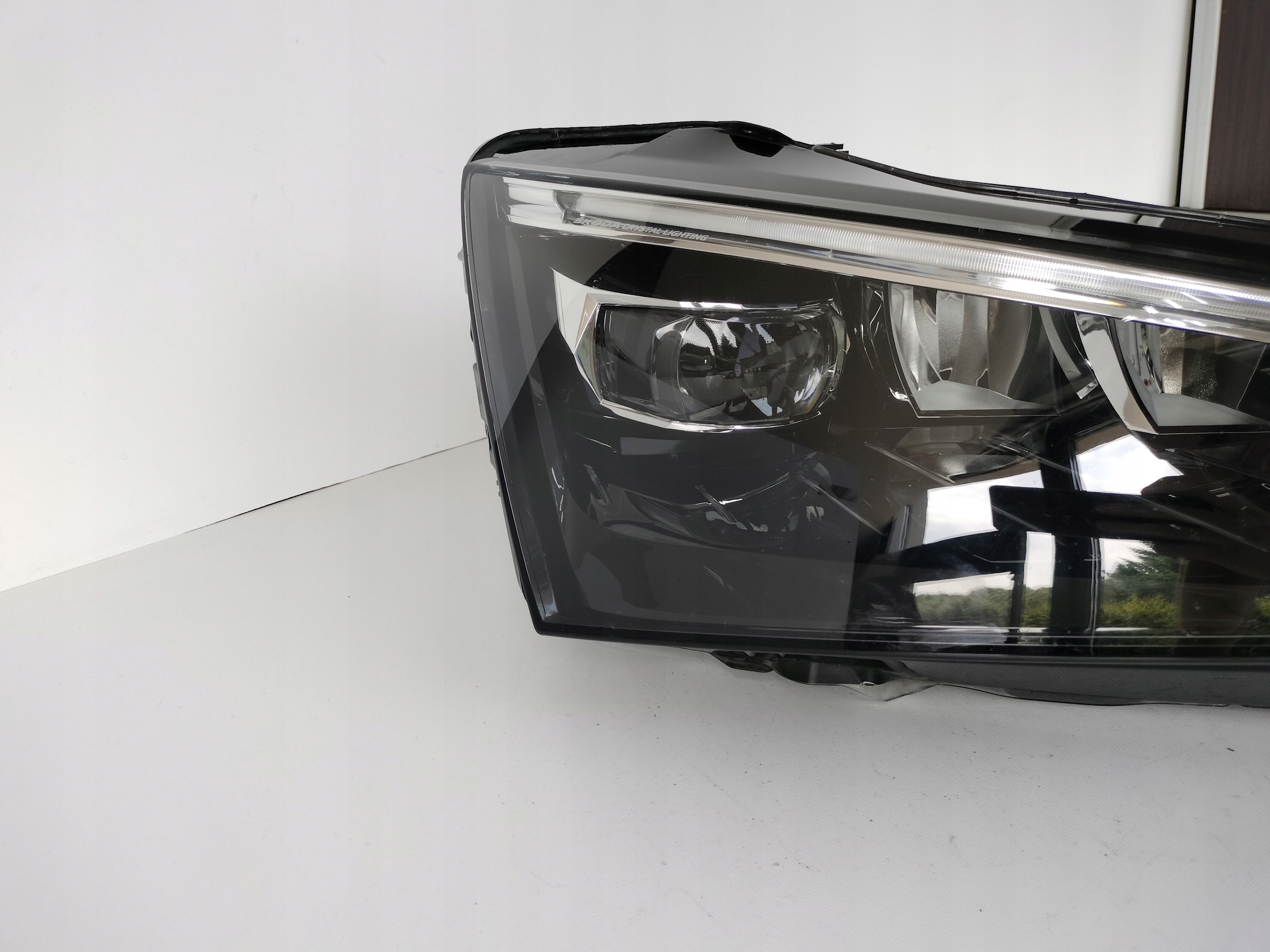 light right REFLEKTOR SKODA SCALA 657 18- FULL LED