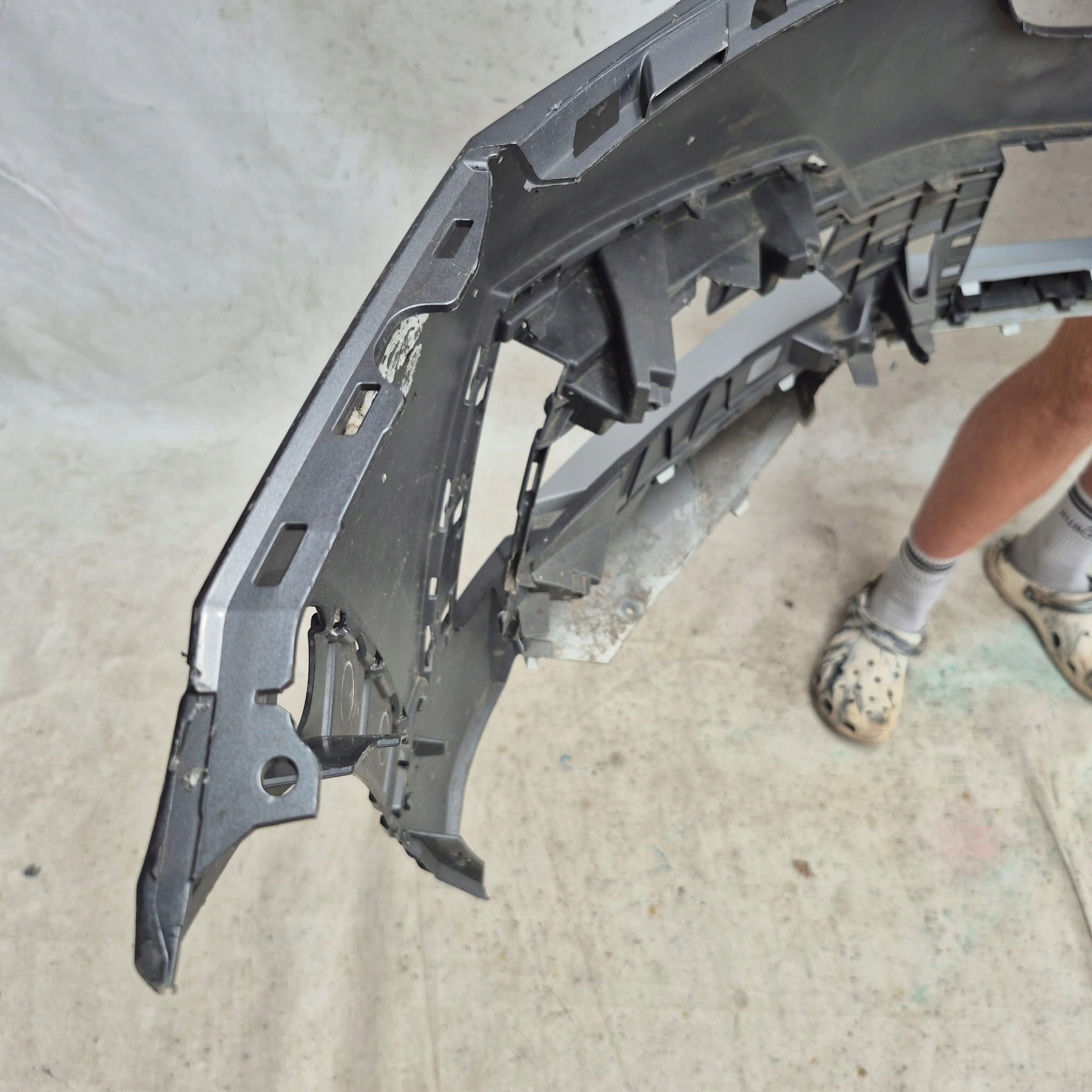 SKODA OCTAVIA IV SCOUT 19- bumper front front PDC SPR