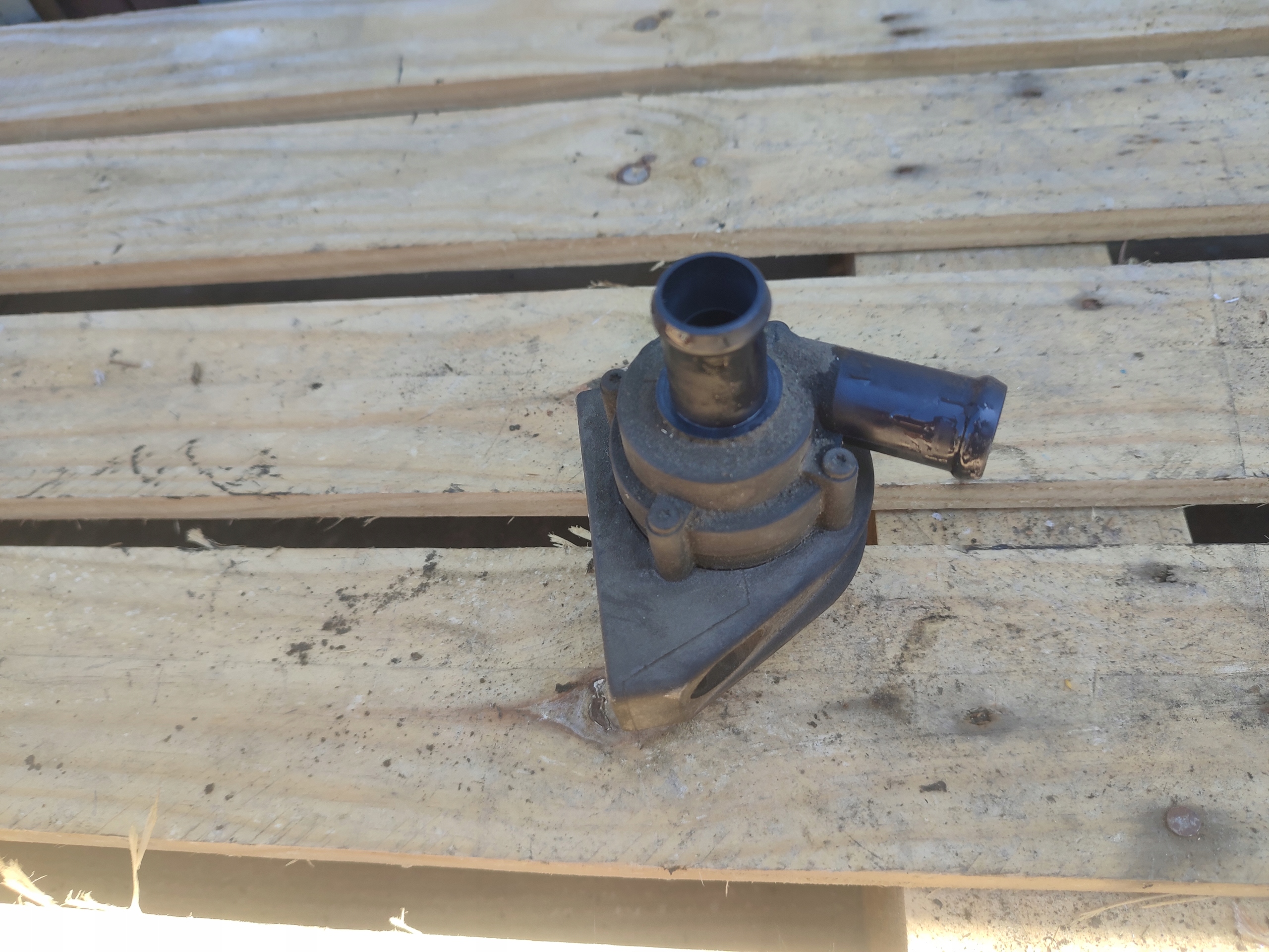 pumpa cirkulacije vode pumpa AUDI A4 B8 1.8 TFSI 06H965561