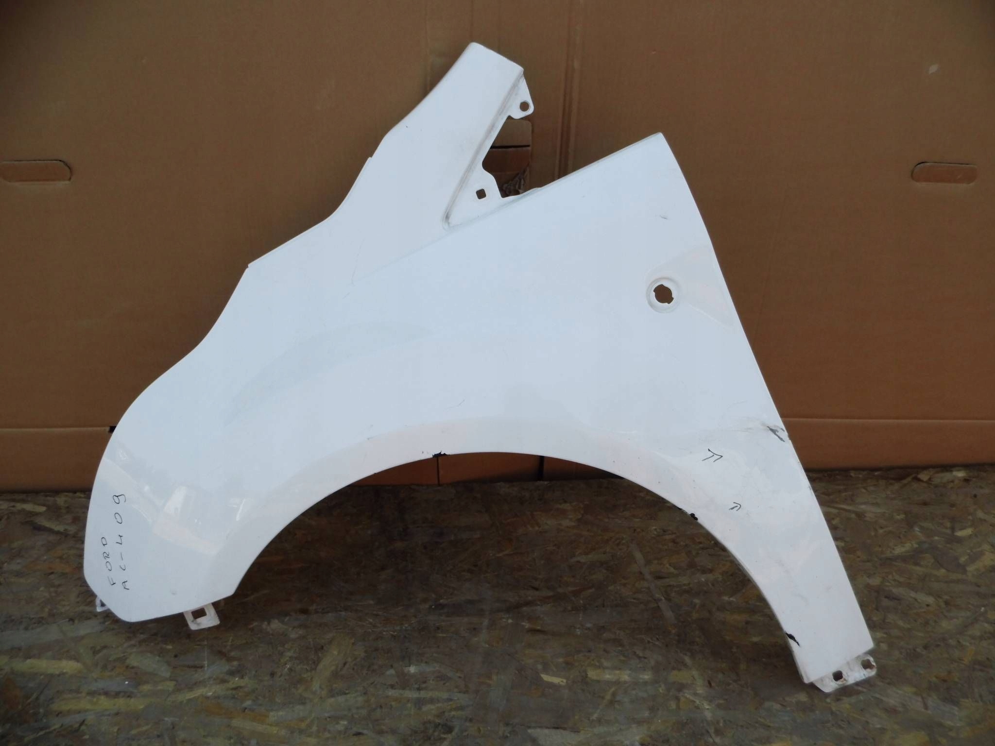 Ford Connect II MK2 2013-2018 fender left front front 2638922