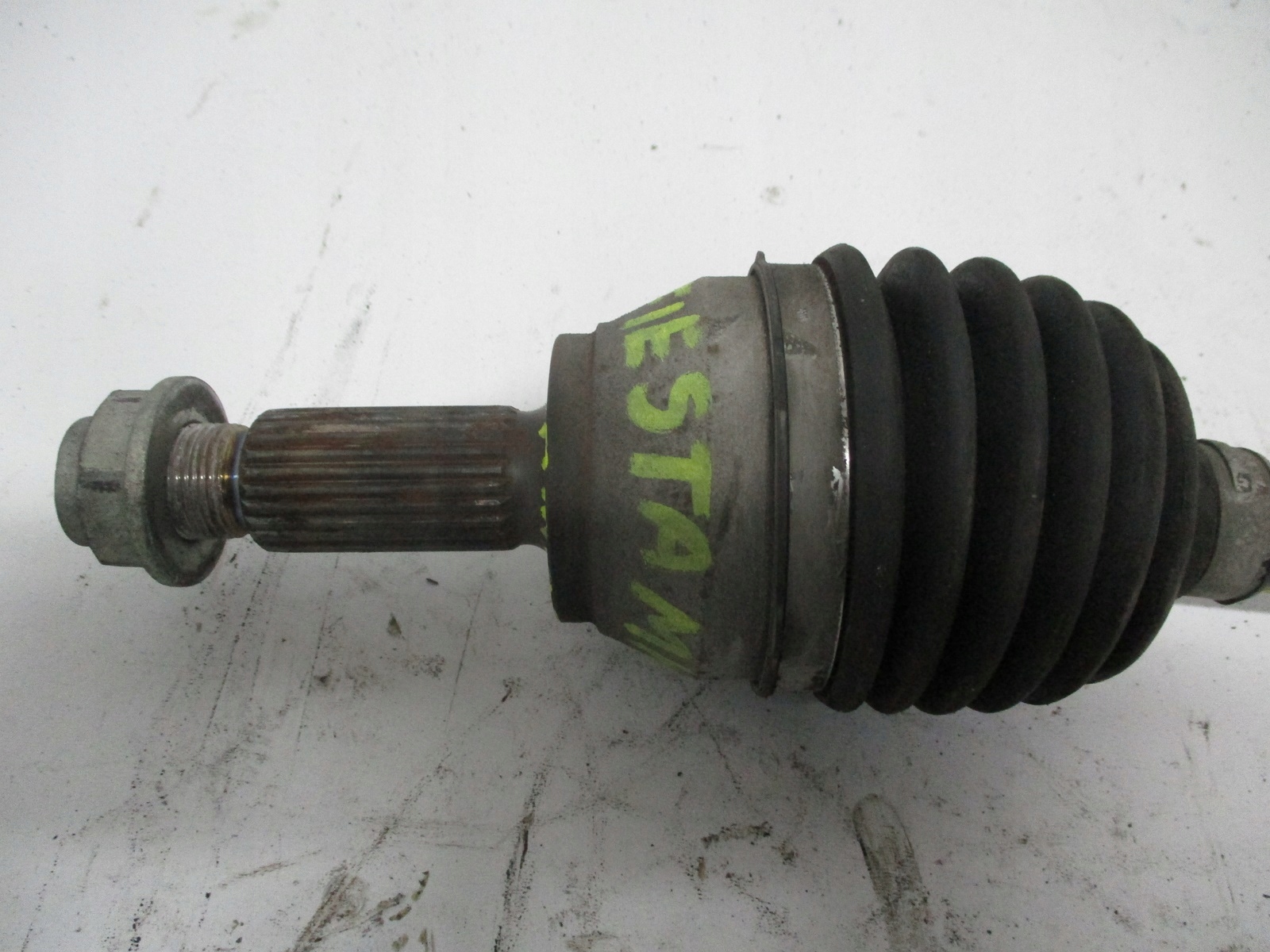 semi-axis left FORD FIESTA MK7 1,25i 8V51-3B437-AAB