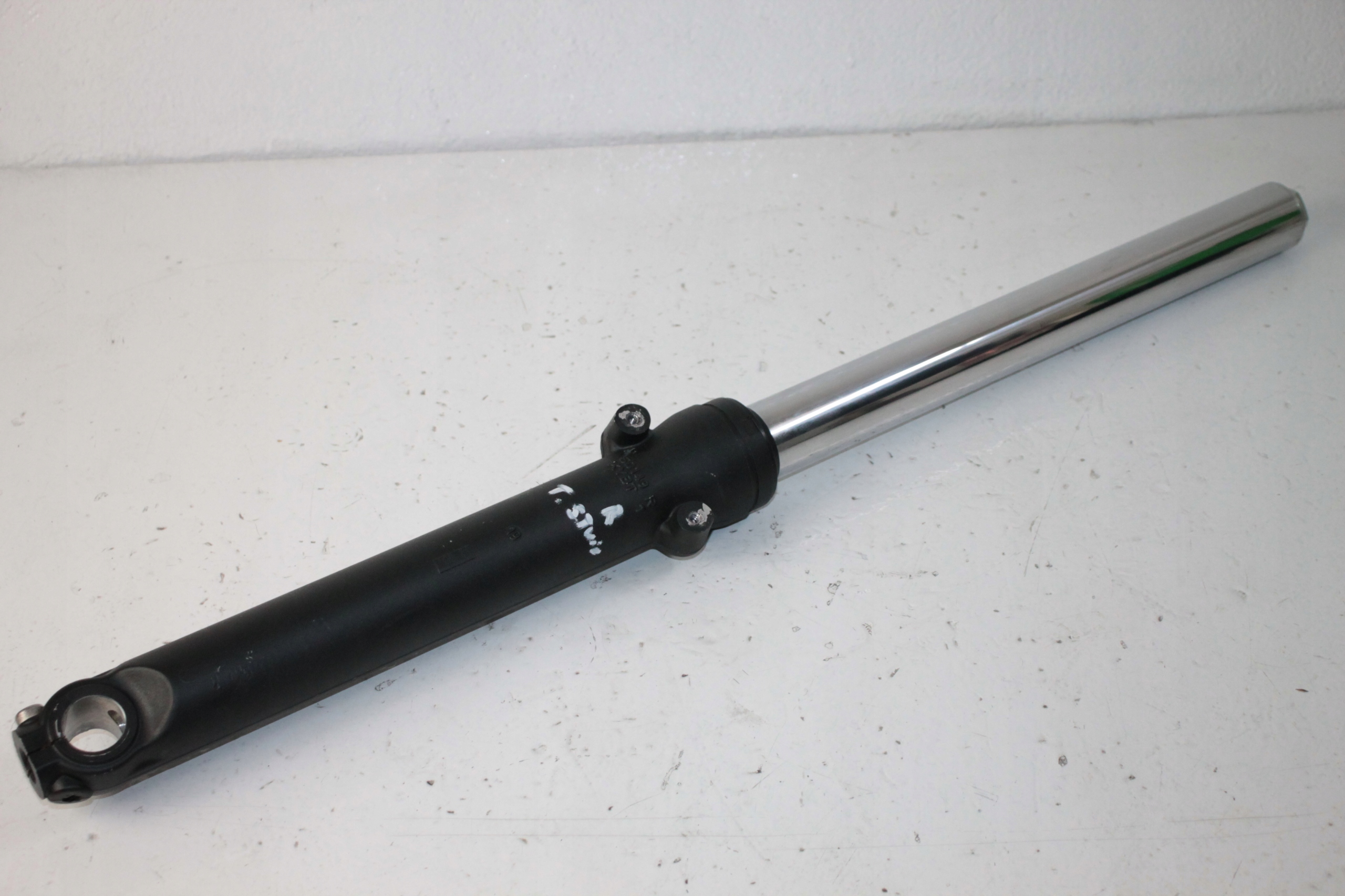 00086 - TRIUMPH STREET TWIN CUP 2020 АМОРТИЗАТОР LAGA