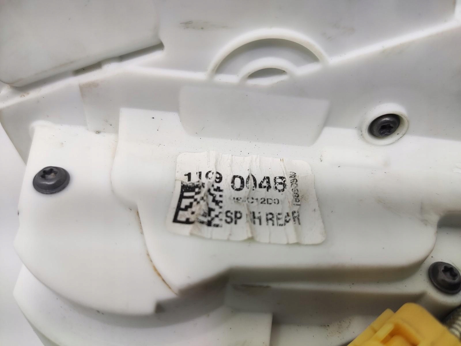 lock door right front MG 4 MG4 2022-2025 11090048