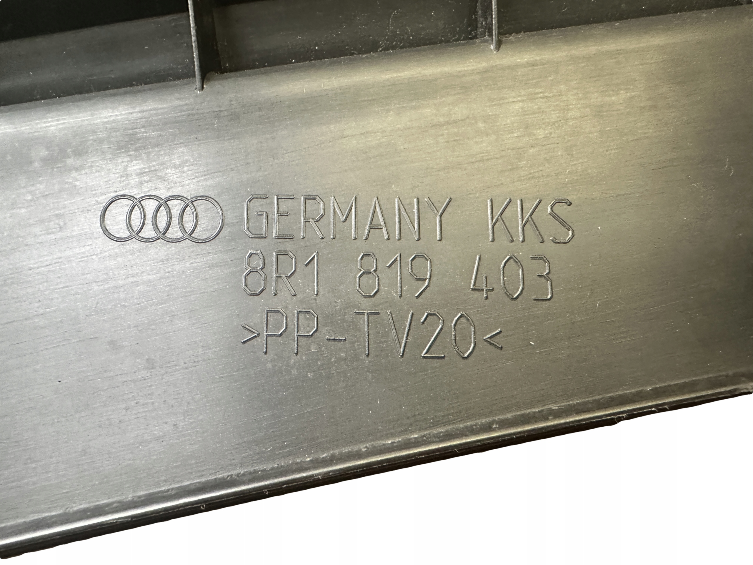 AUDI Q5 8R torpedo 8R1819403