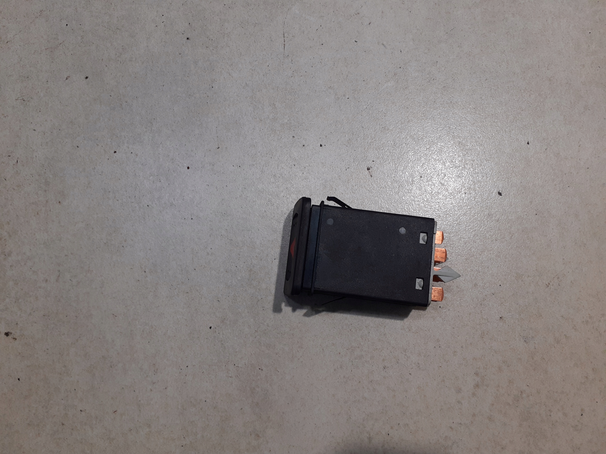button light switch of warning lights VW GOLF IV 1.4 16V 1J0 953 235 A