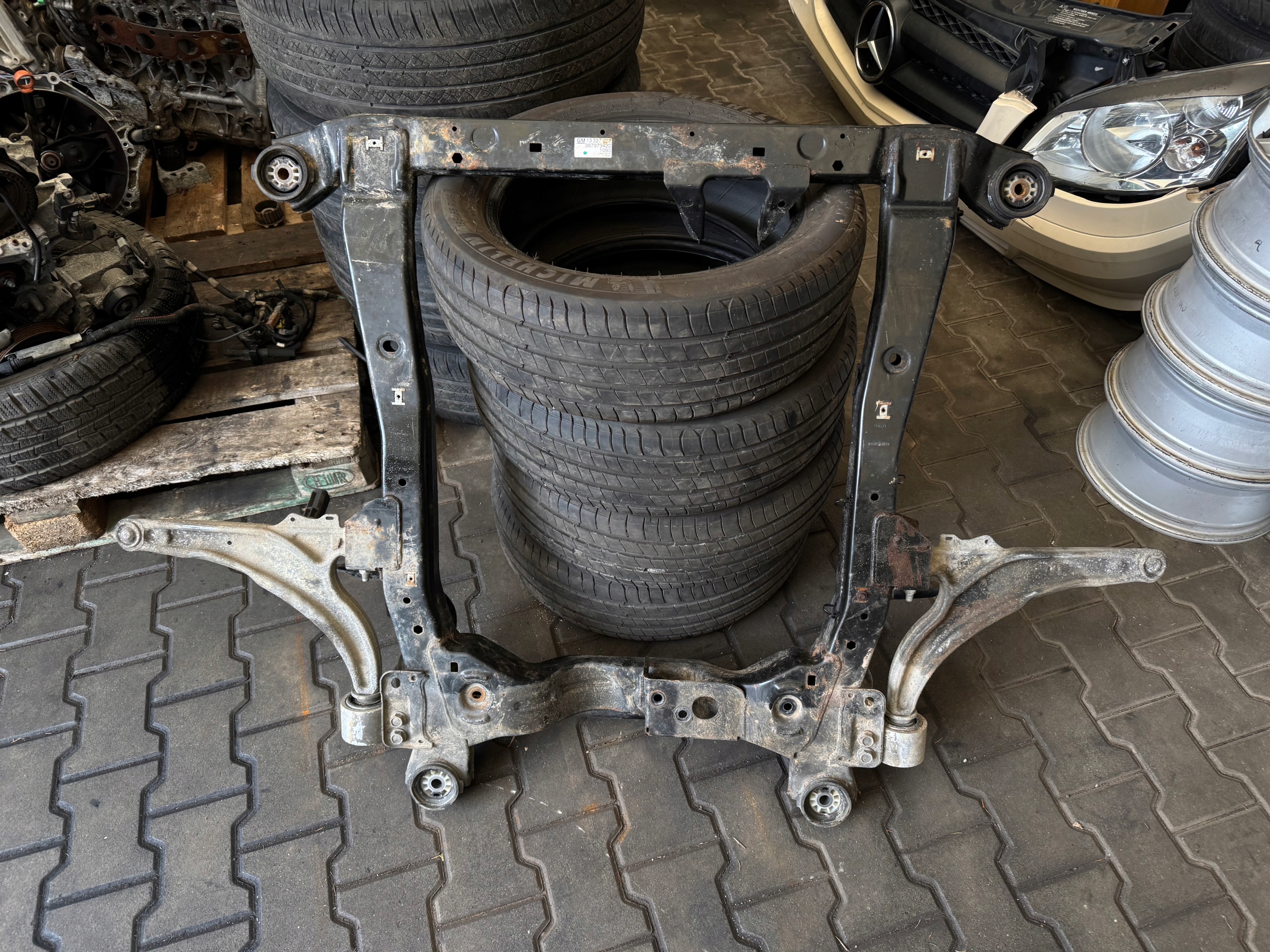 subframe ,axle beam GM13327070 complete OPEL ASTRA J front LADNY