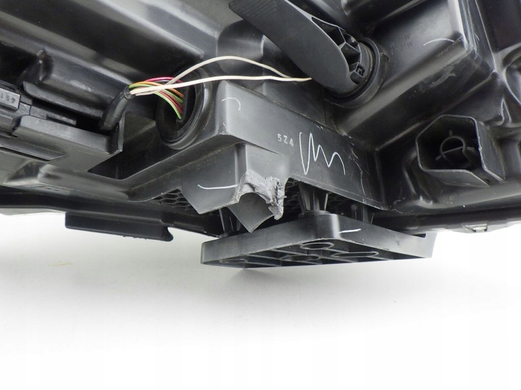 NISSAN QASHQAI 2 II J11 FULL LED light front left