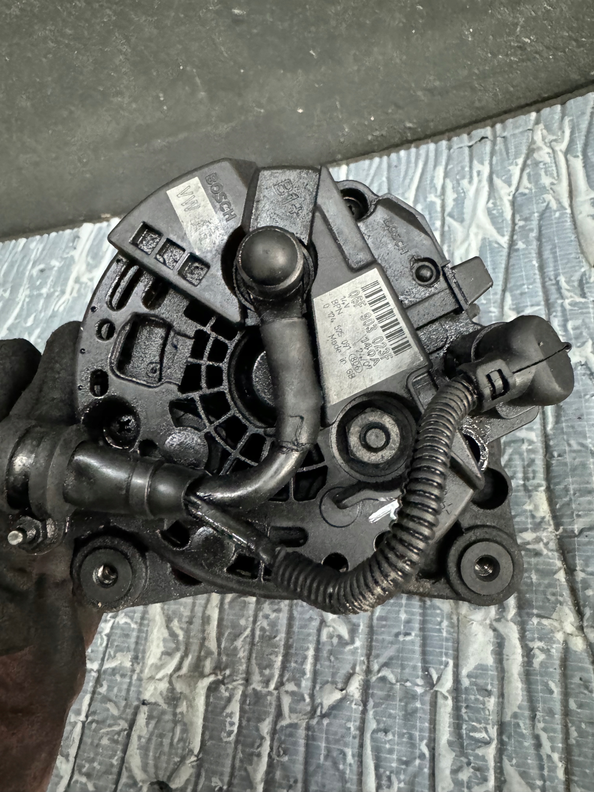 ALTERNATOR VW SKODA 06F903023F Prąd ładowania alternatora 140 A