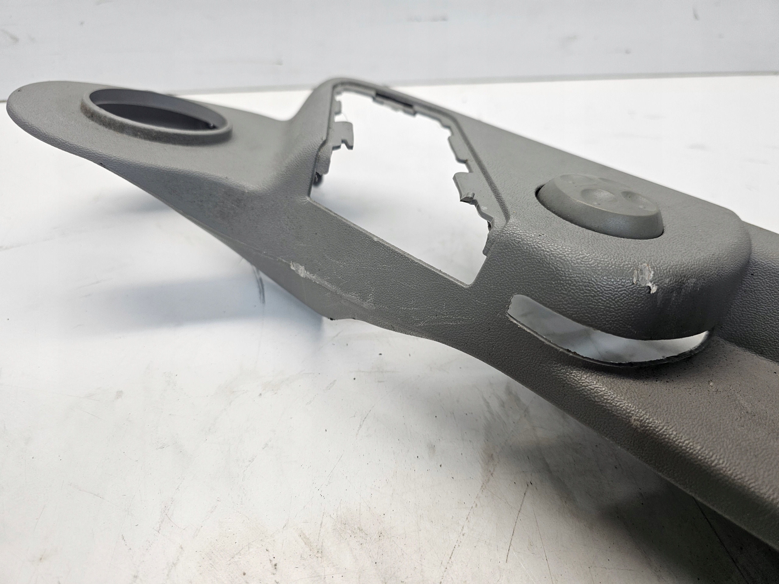cover spoiler seat left AUDI A6 C6 2100036L grey