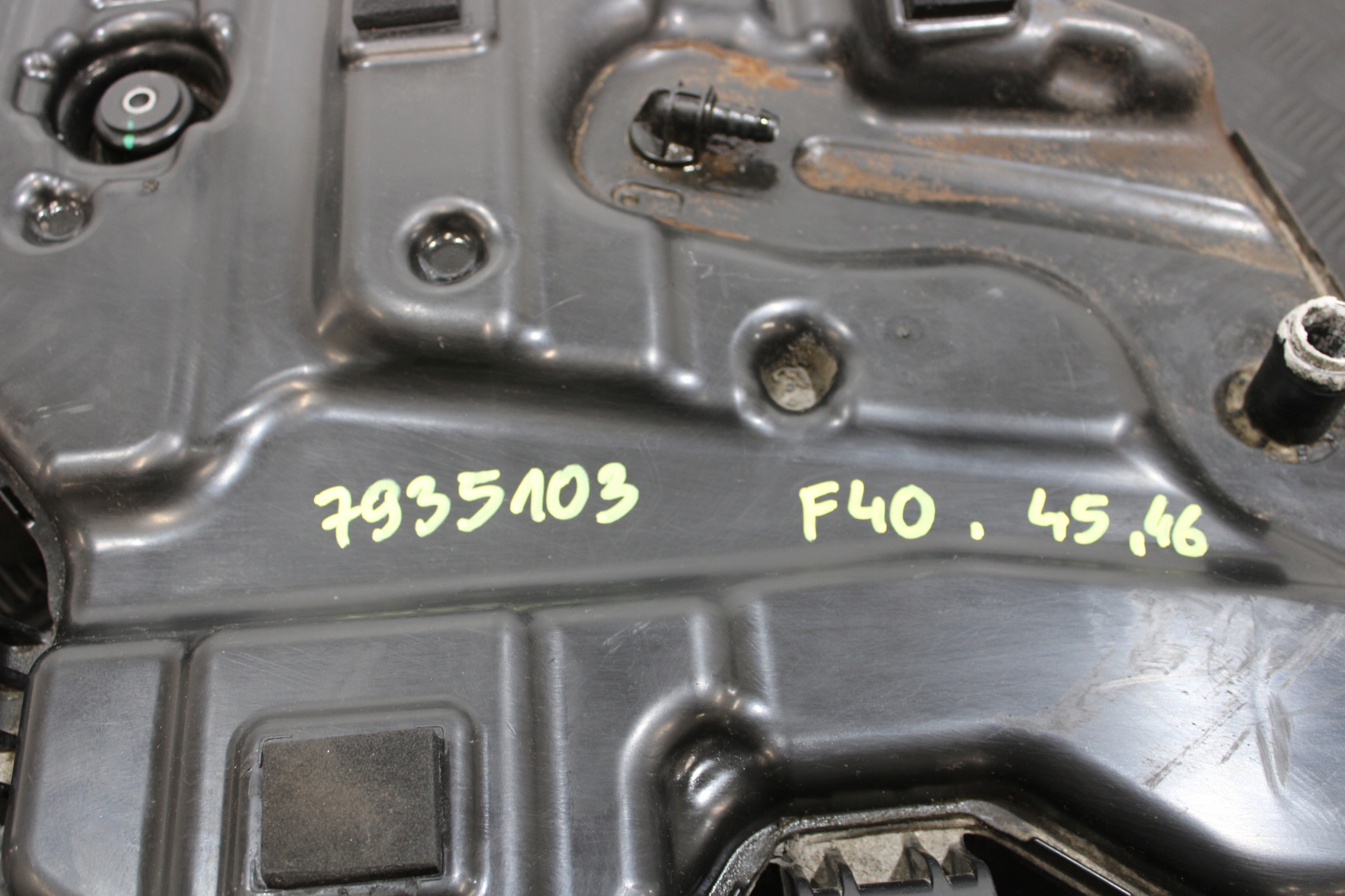behälter ADBLUE 7935103 BMW 1 F40
