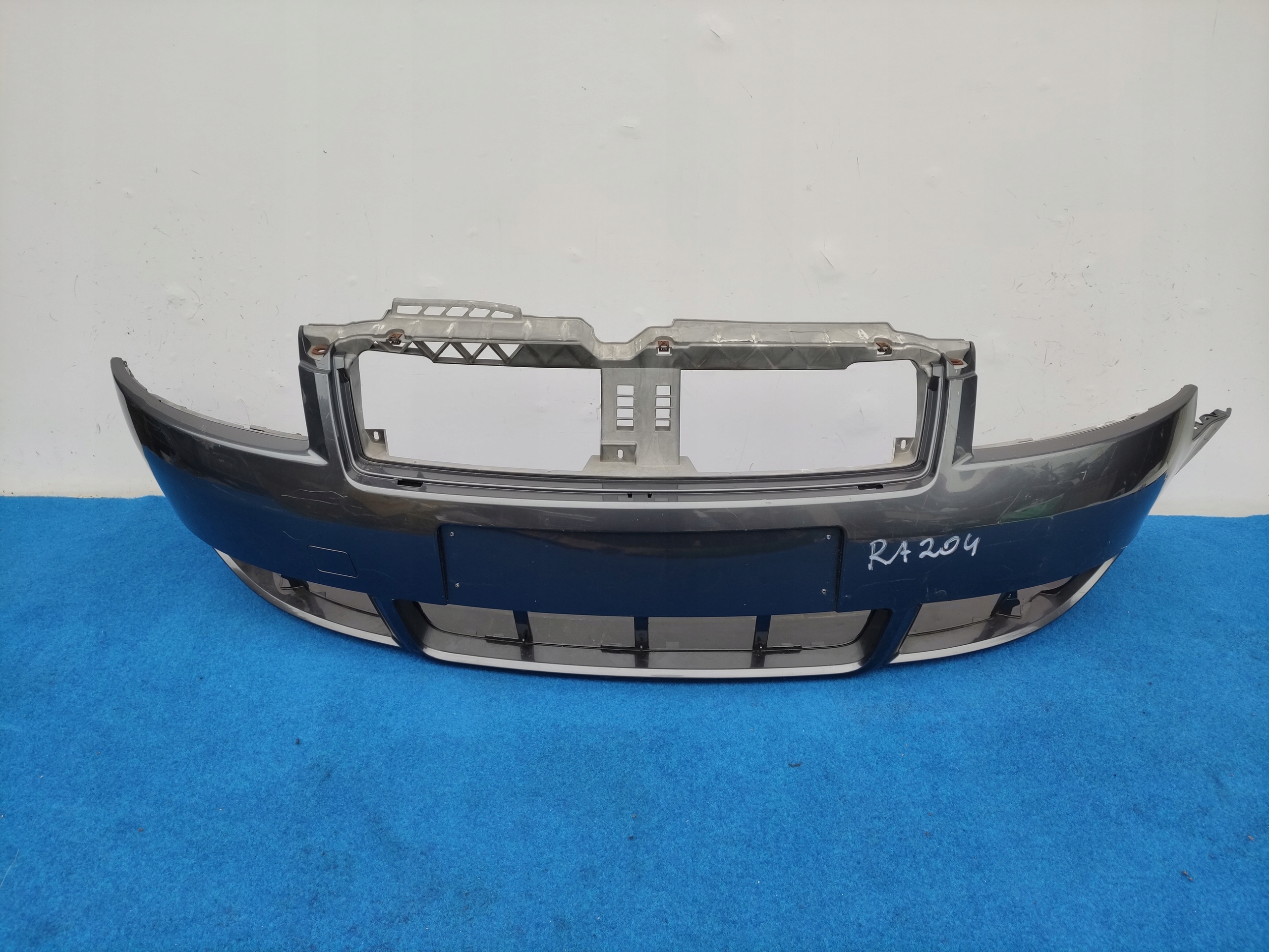 AUDI A4 B6 CABRIO 8H bumper front without PDC and SPRYSKOW 8H0807437 RA204