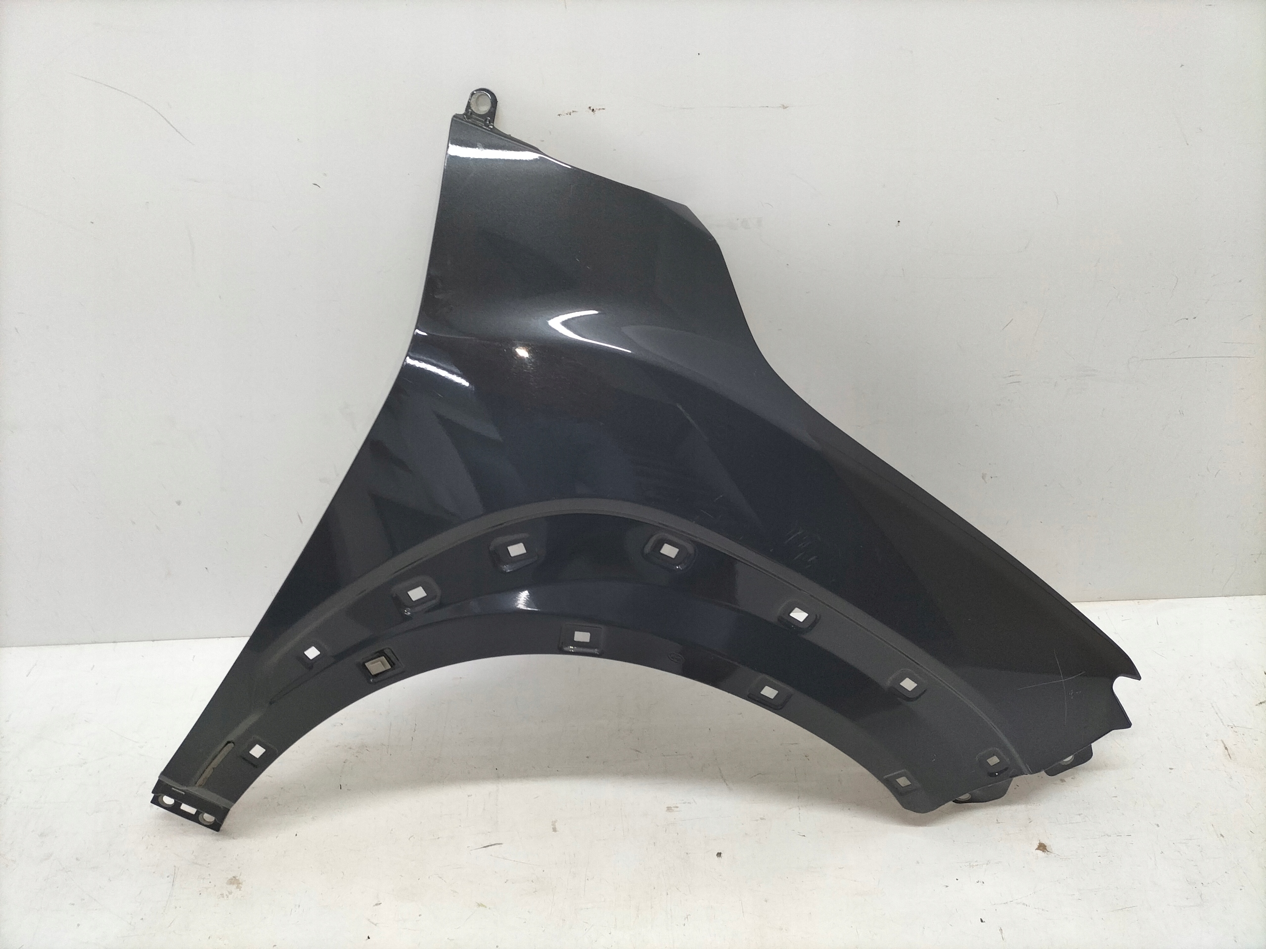 fender front front right HYUNDAI KONA and 17
