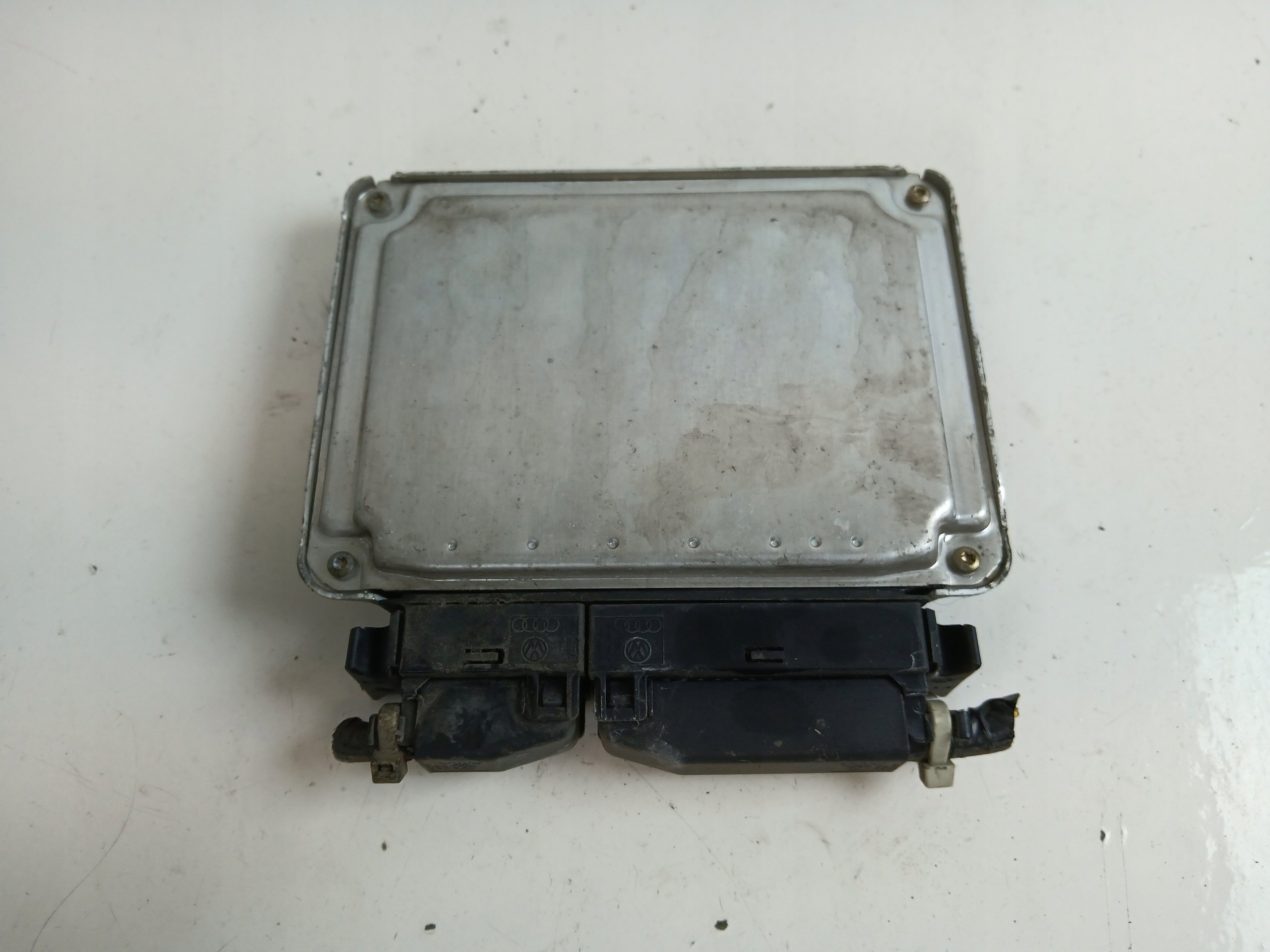 VW POLO III 1.4 control unit of the engine 030906032J
