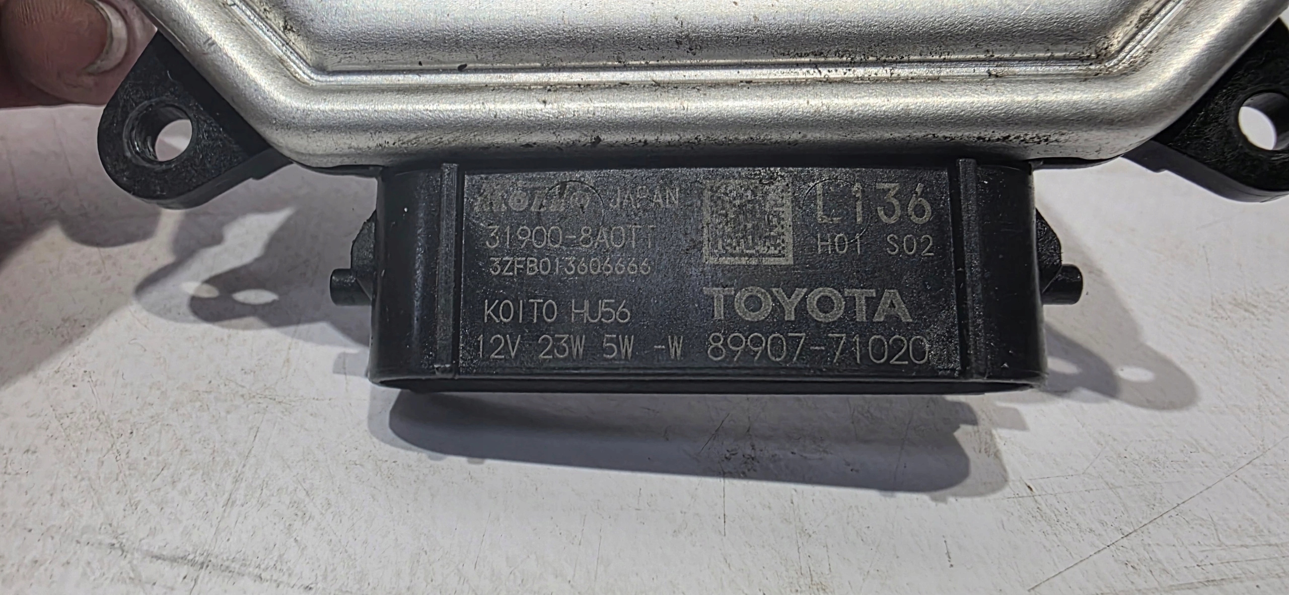 control unit module REFLEKTORA TOYOTA HILUX original 89907-71020