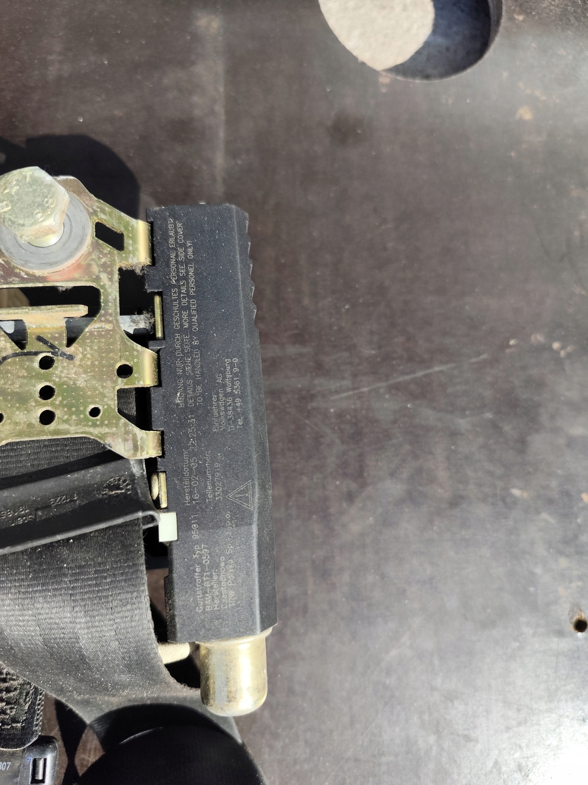 VW T5 LIFT tension belt safety driver´s left front 7E0857805C
