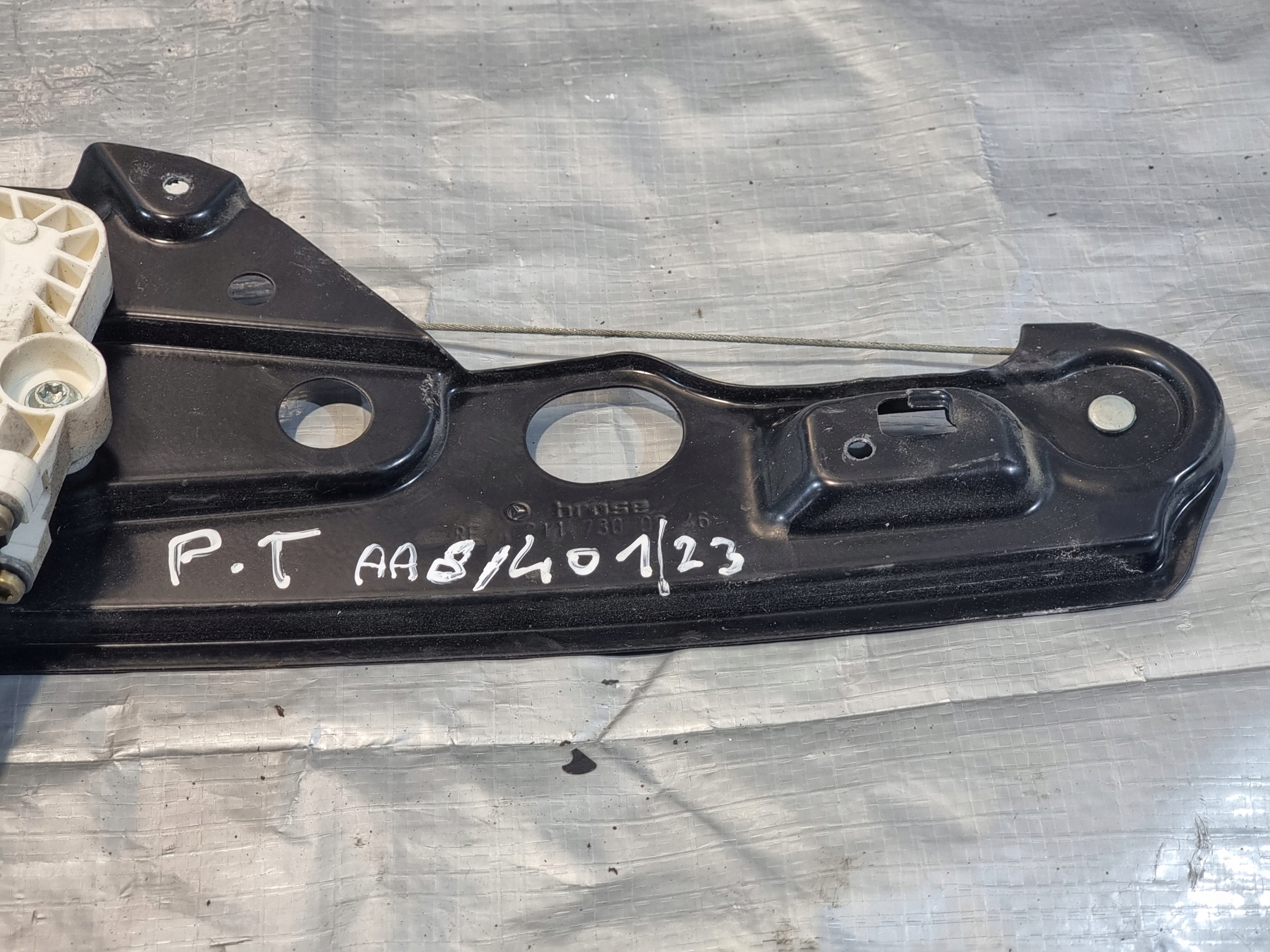 window regulator right rear part OE A2117300246 MERCEDES E KLASA W211
