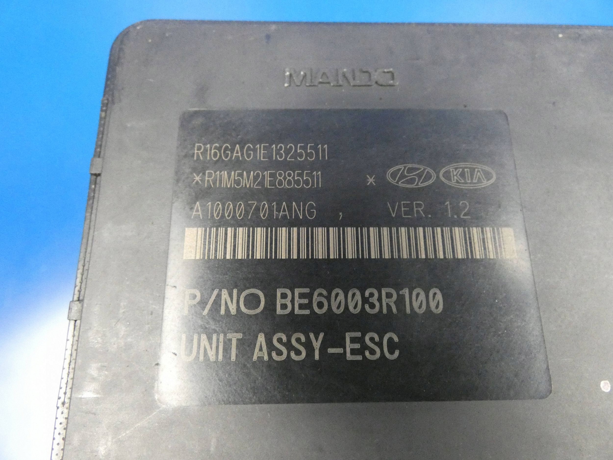 HYUNDAI TUCSON III SPORTAGE IV pump ABS control unit