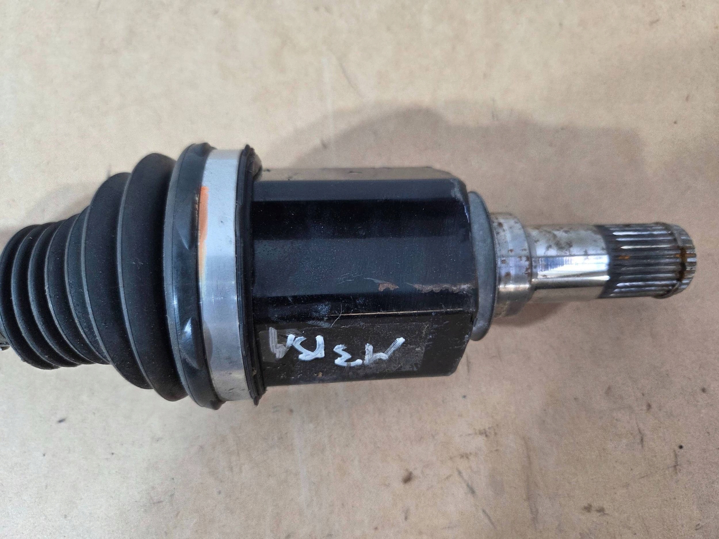 Mazda 3 BM 2,0B manual semi-axis front left (P824)