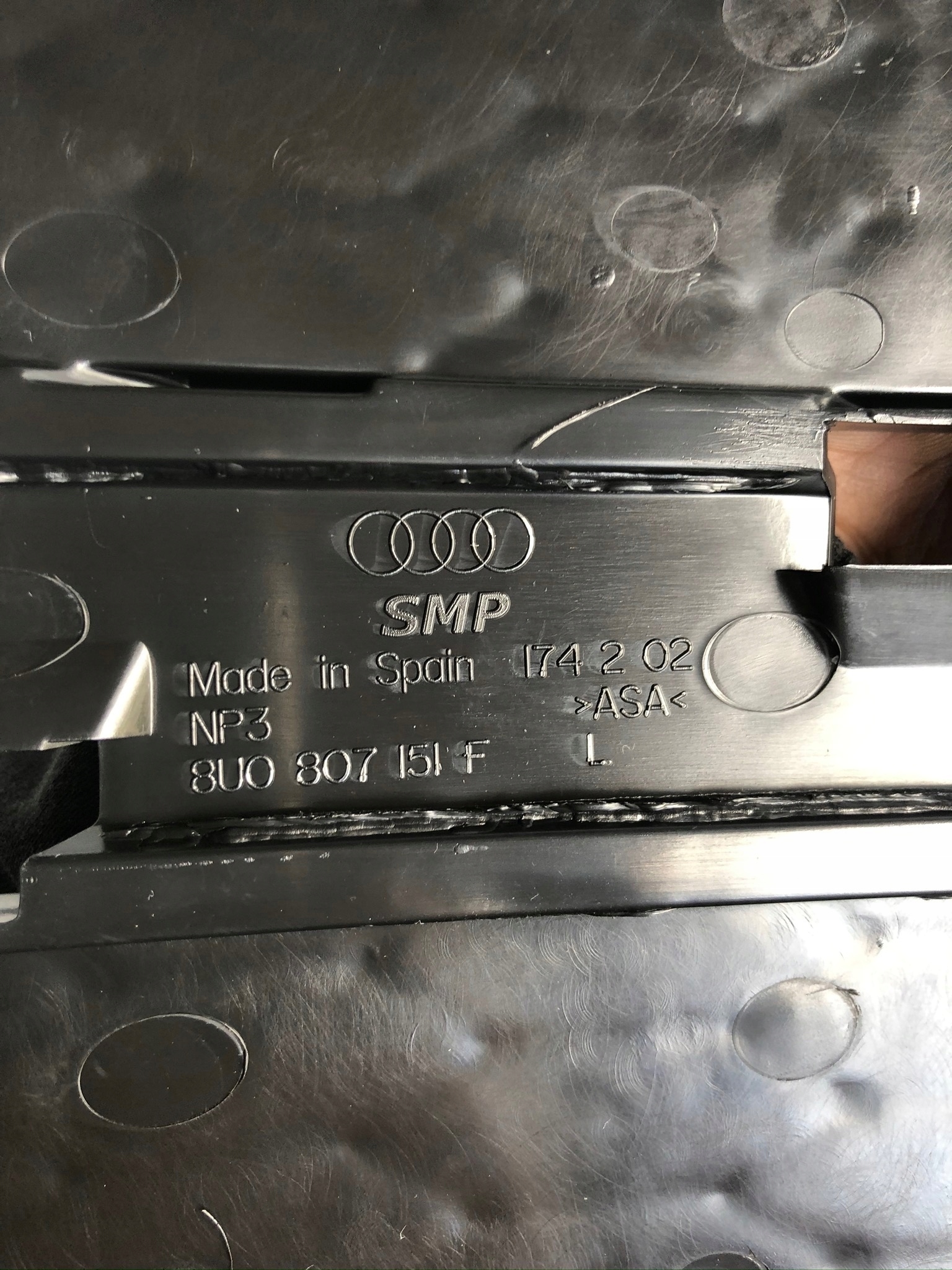 grid of a bumper left front AUDI Q3 8U0 LIFT 14- 8U0807151F