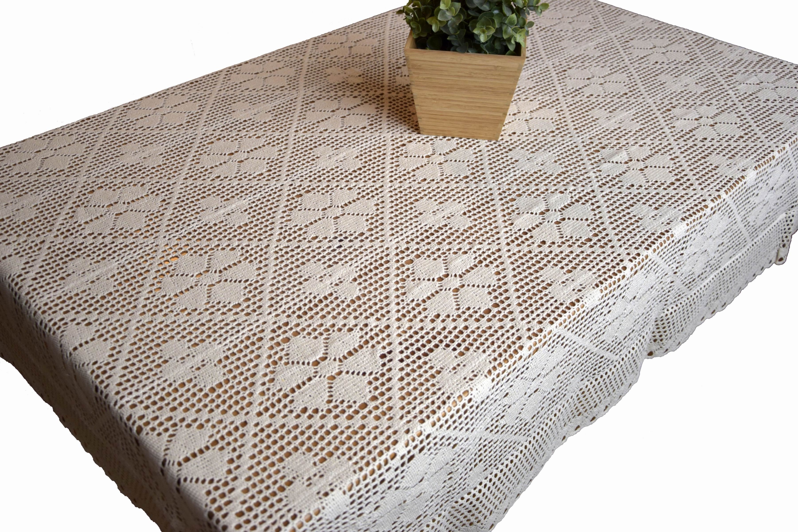 

Obrus Serweta Beżowa 120/120 Kwadrat Szydełkowy