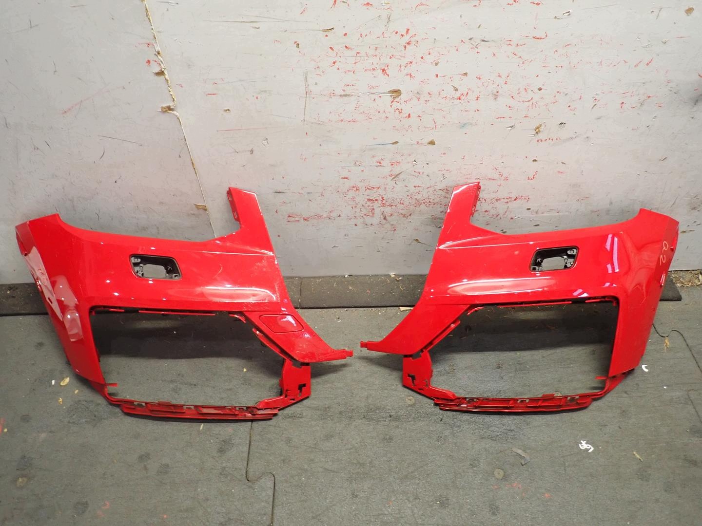 bumper front corner left AUDI Q2 2016- S-LINE 81A807437A