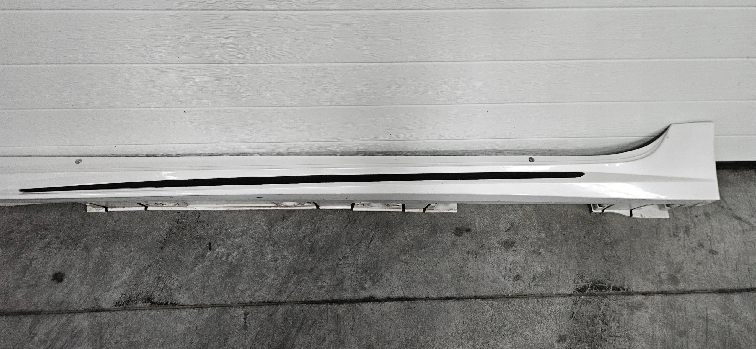 moulding threshold threshold left TOYOTA COROLLA GR KOMBI original 75852-YY030