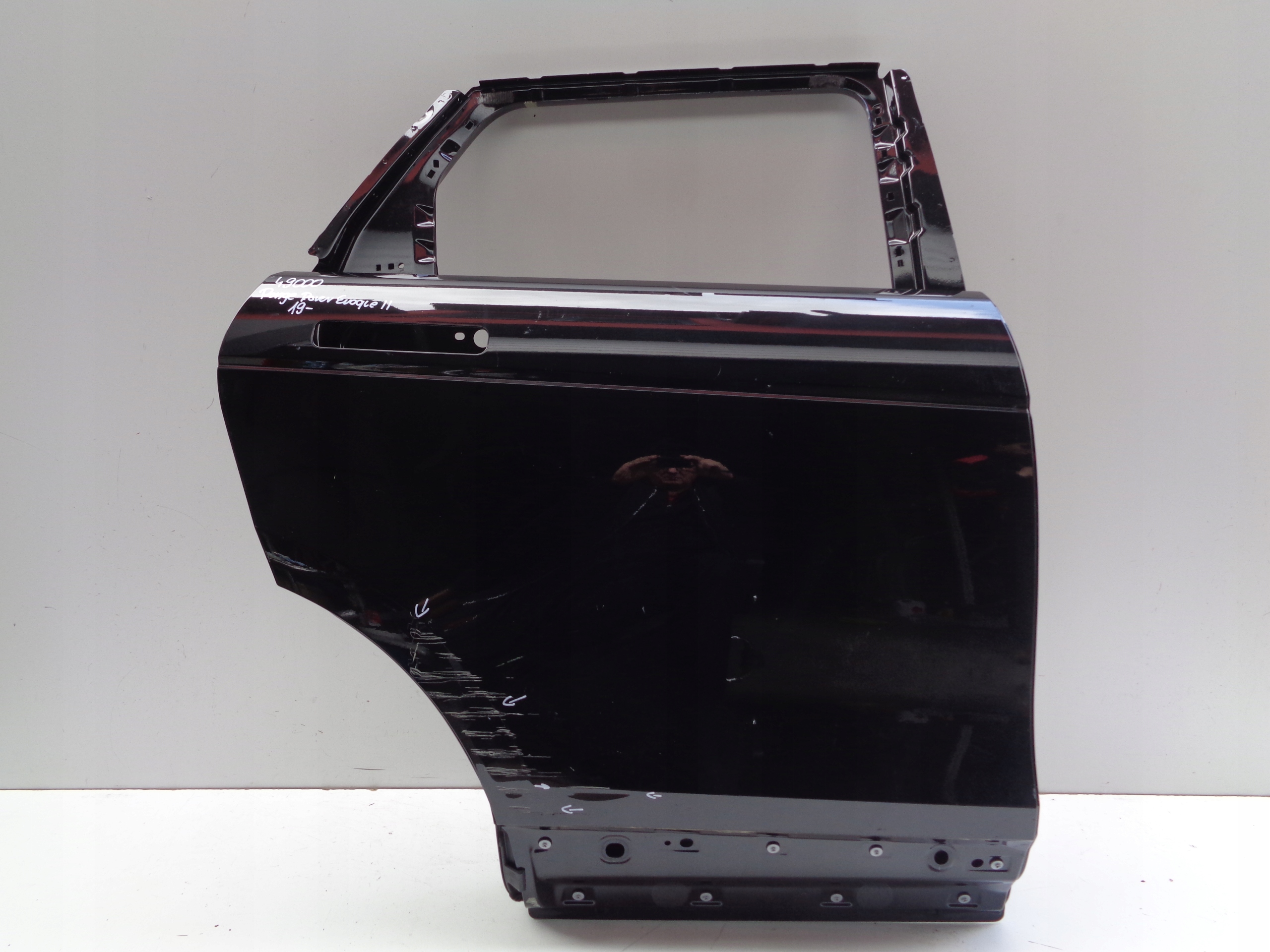 door right rear. RANGE ROVER EVOQUE II 19- NR 49000