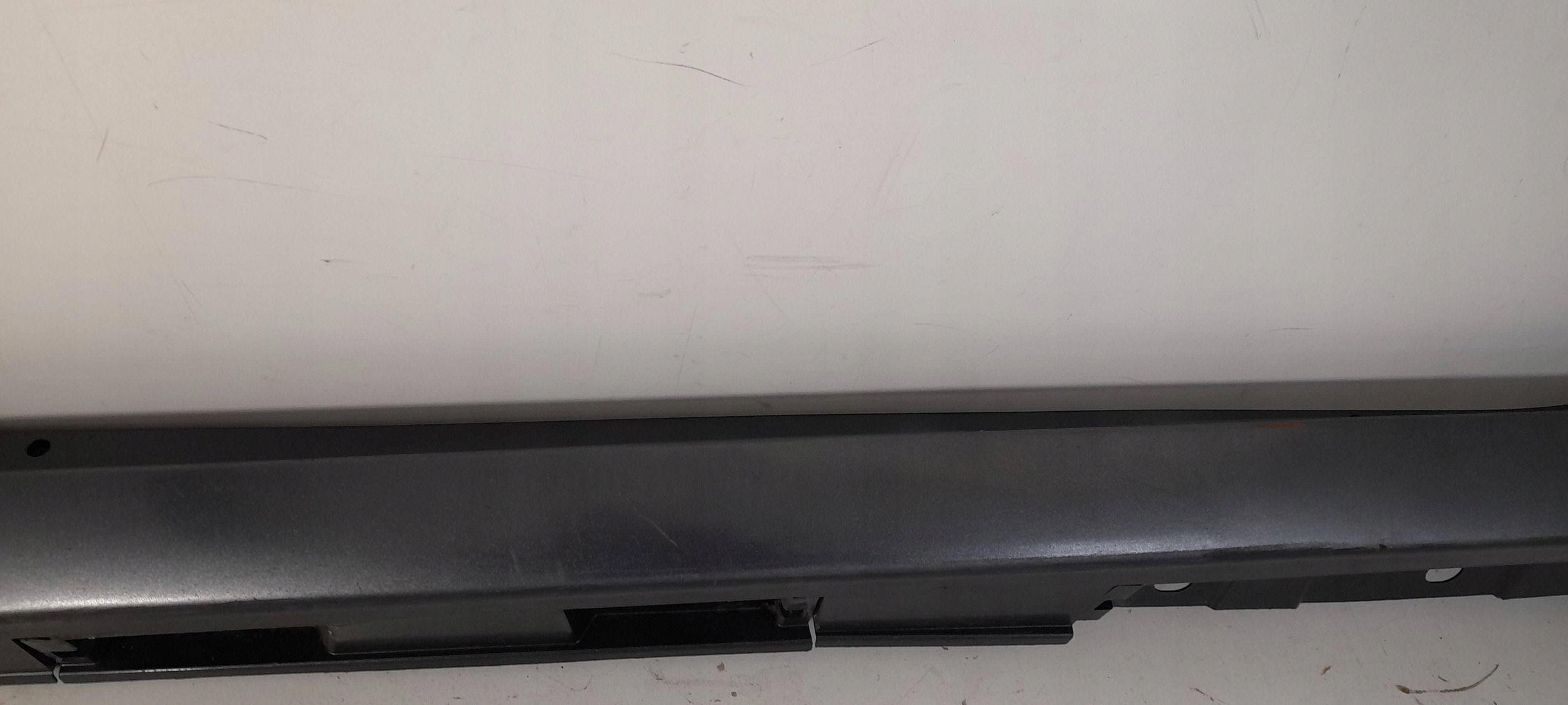 Toyota Avensis T27 moulding threshold left 7586005010 (LS81)