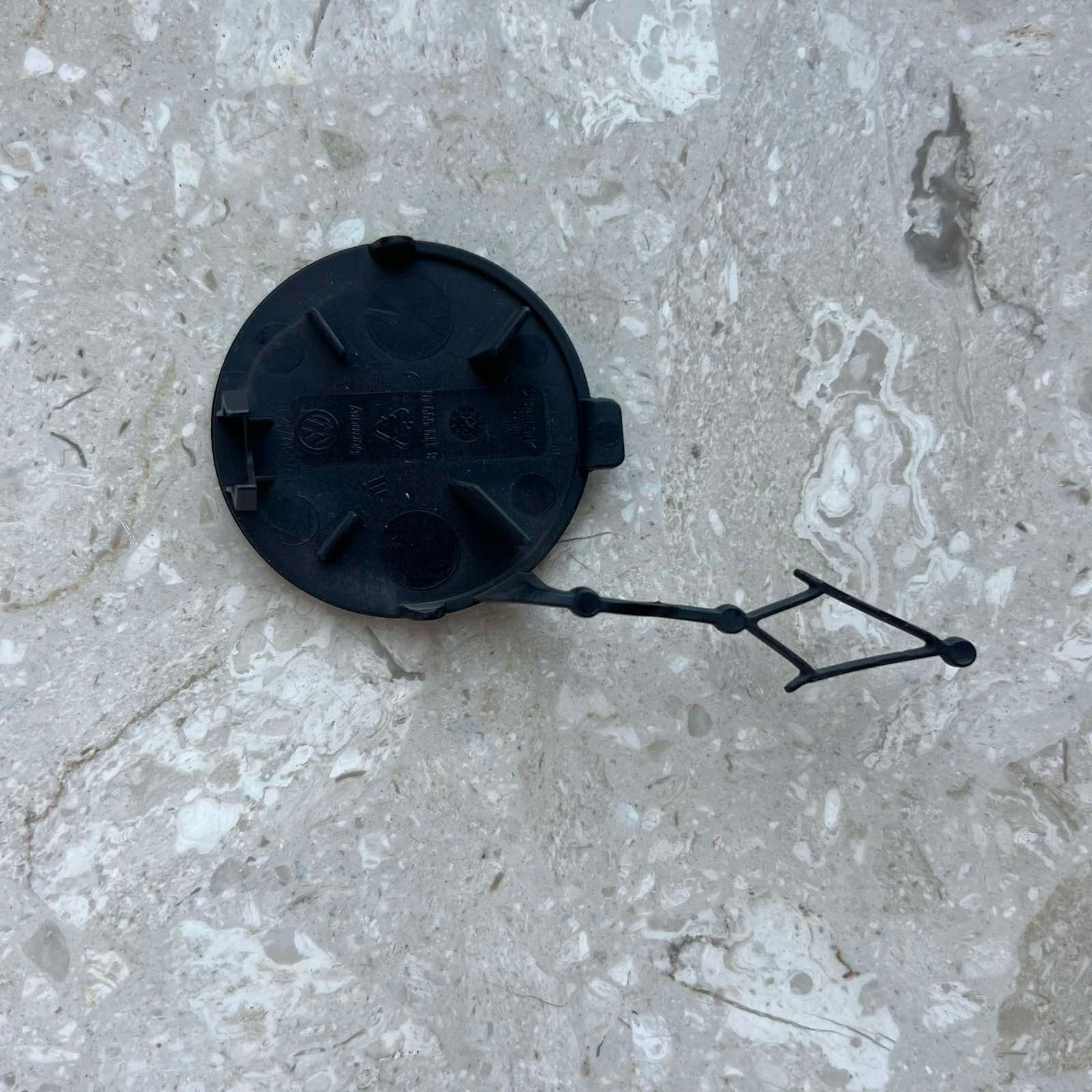 VW ID4 ID.4 2020- towing hook cap of a bumper front front 11A807241