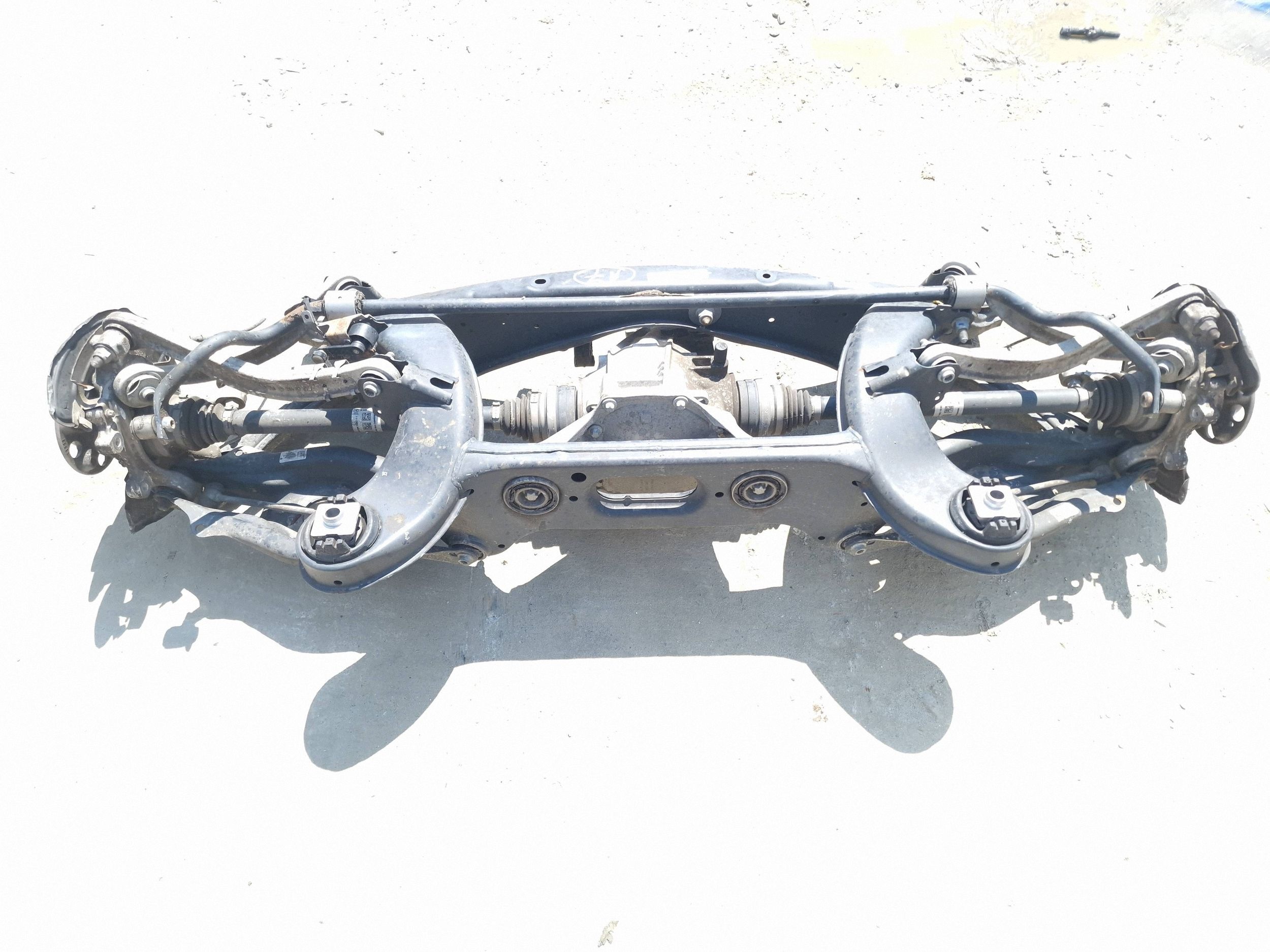 Achsträger Vorderachsträger heck hinten KPL W205 2.0 CGI COUPE !