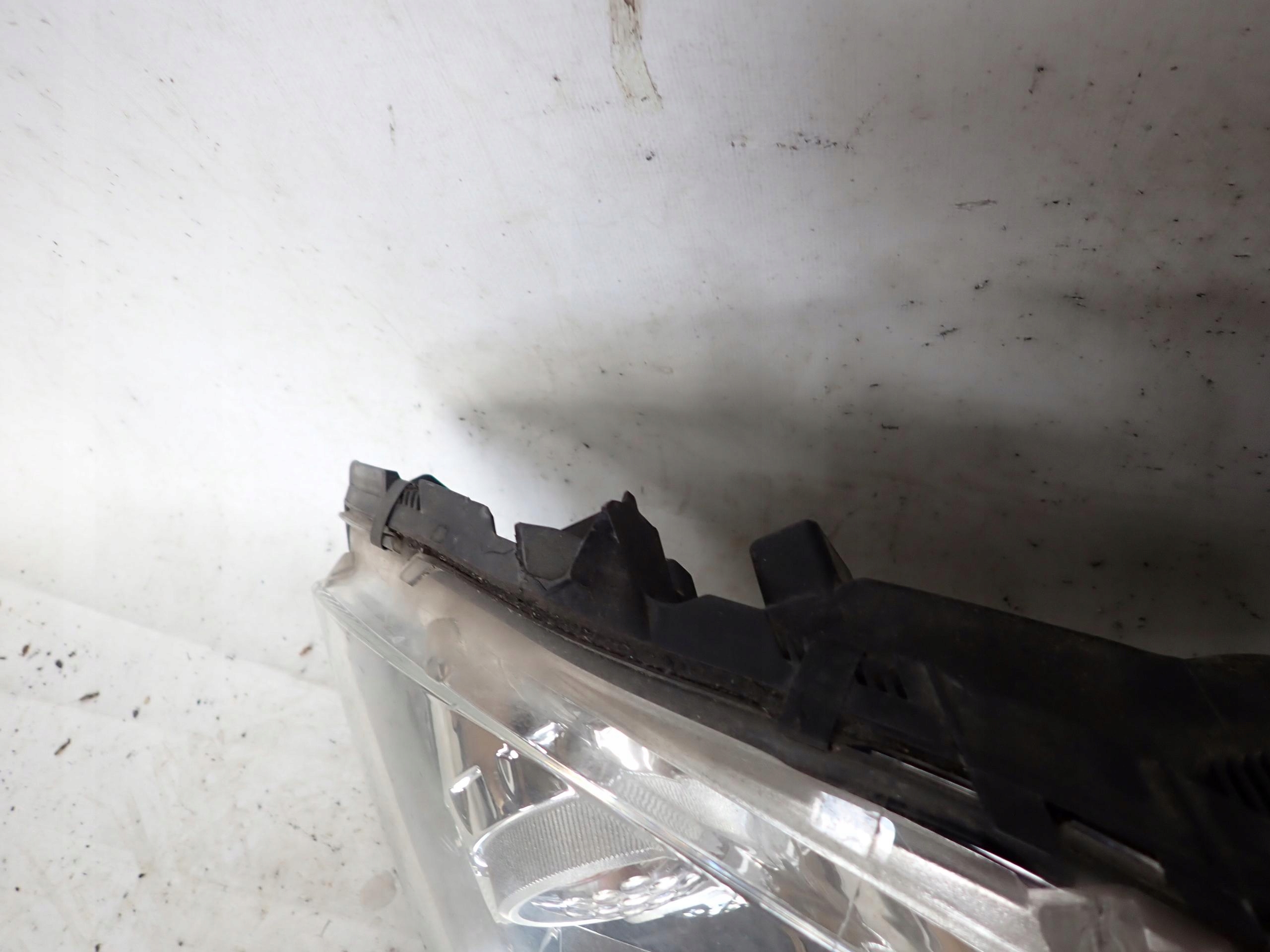MERCEDES A-KLASA II W169 LIFT 08- light right front front XENON