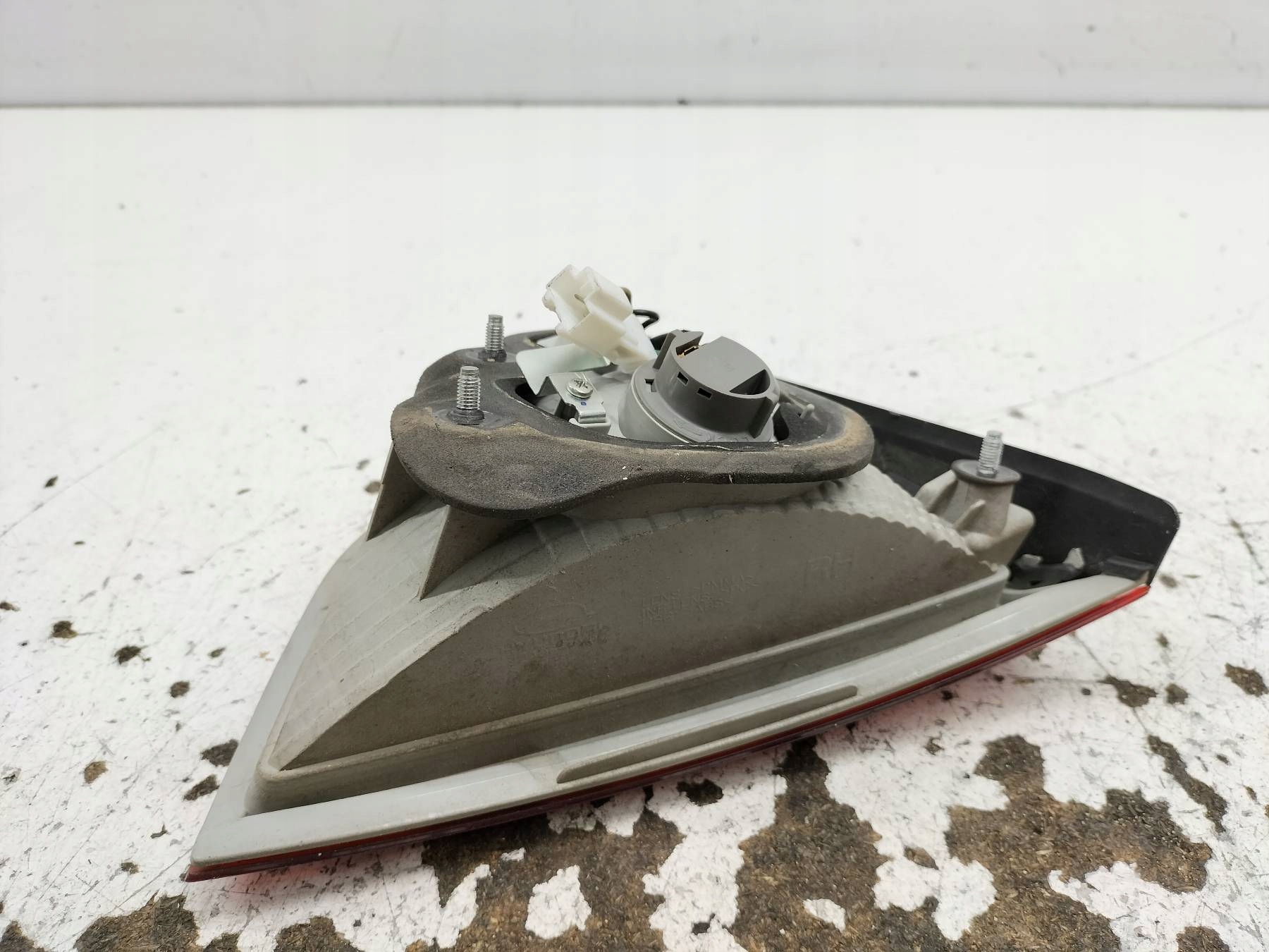 light rear part to the bonnet right EU Hyundai ix35 and (2009- )