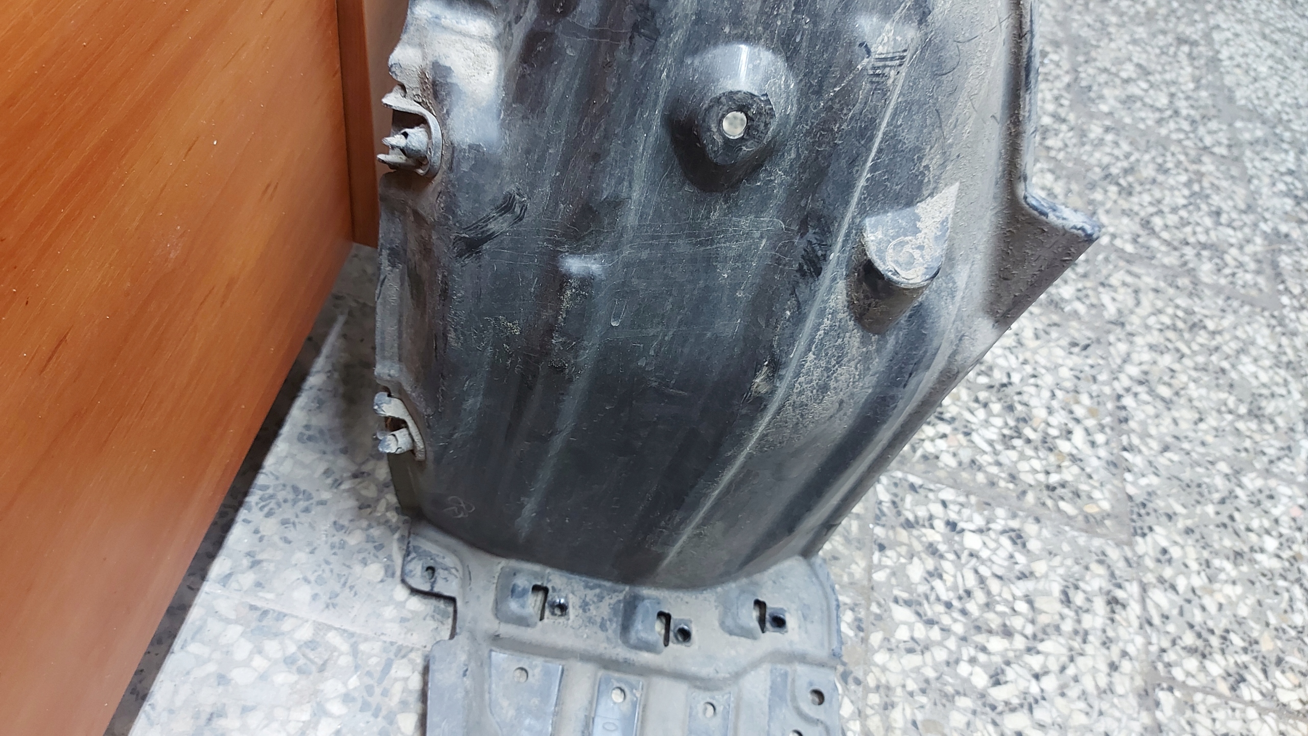 mudguard right front TOYOTA COROLLA E21 19- KOMBI HB