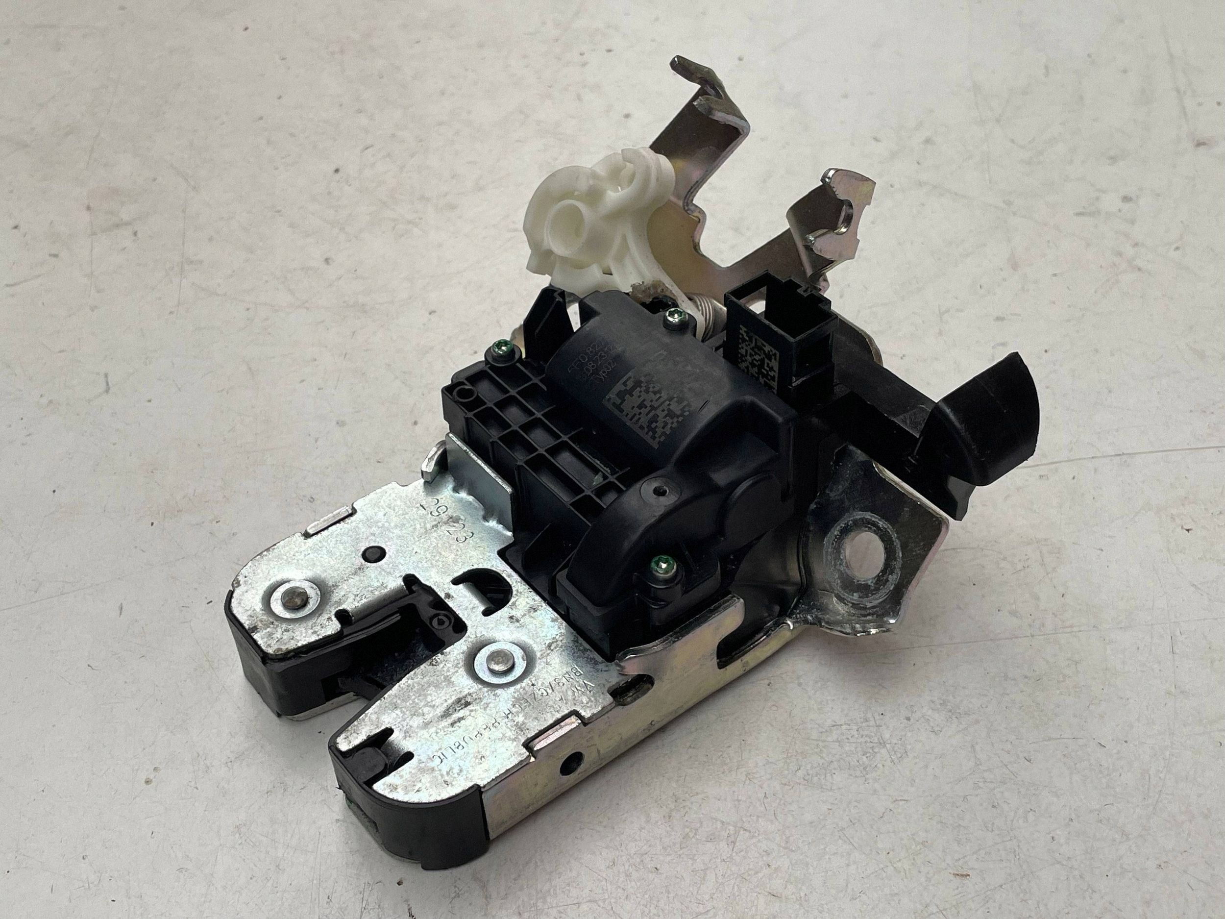 lock bonnet boot SEAT LEON (5F) 5F0827505 @M