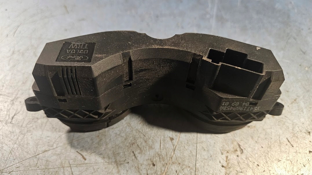 opening control switch bonnet boot FORD FOCUS MKV D3L0A