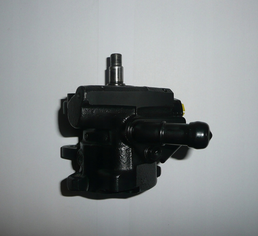 4432053020 - Насос гідропідсилювача LEXUS IS200 2.0 VVTi 1G-FE