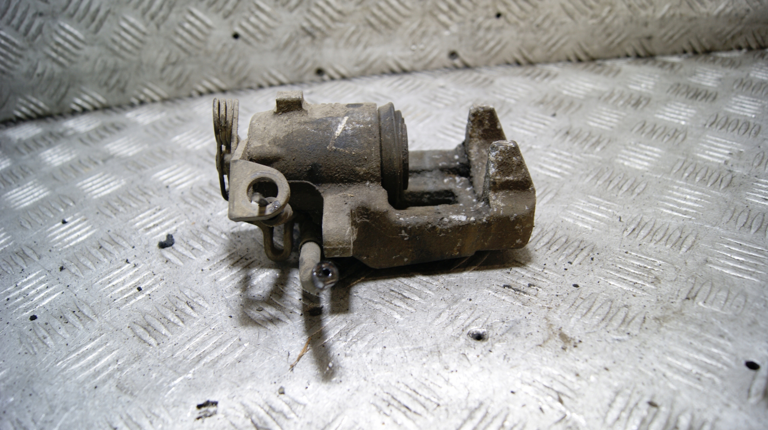 caliper brake left rear part rear VOLKSWAGEN GOLF 4