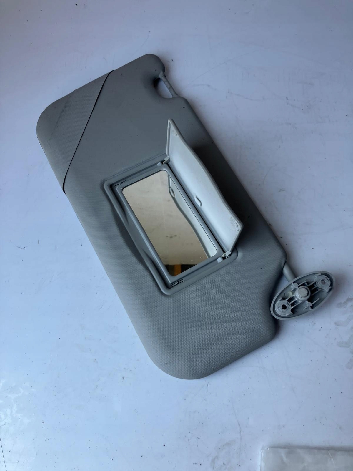 cover PRZECIWSLONECZNA right FORD B MAX