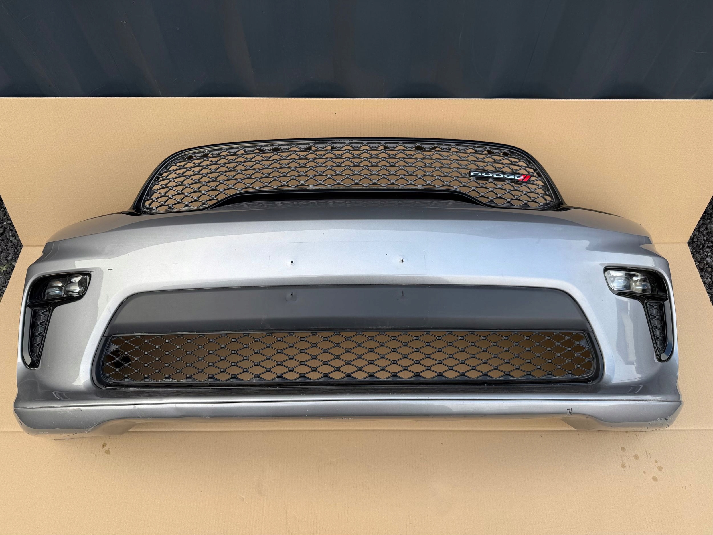 ZDERZAK PRZEDNI Dodge Durango 2021- ORYGINAŁ KOMPLETNY DEMONTAŻ