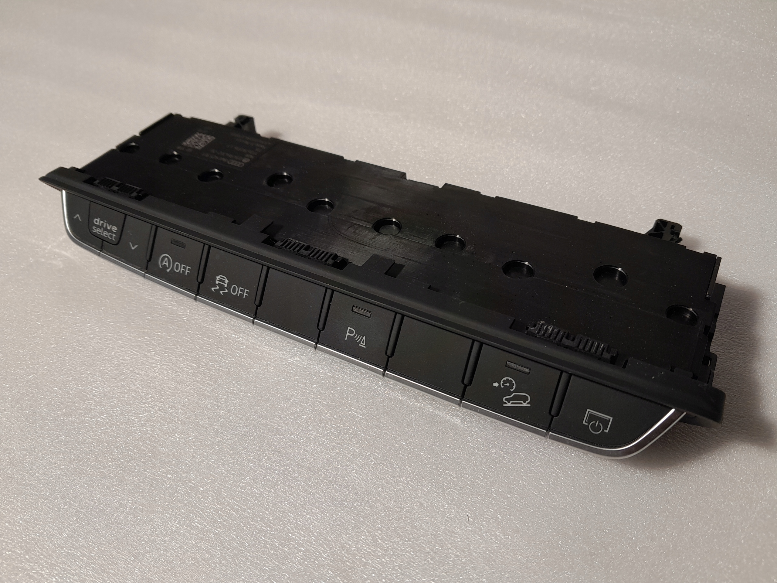 AUDI Q5 II 80A PANEL controls 8W0925301BD
