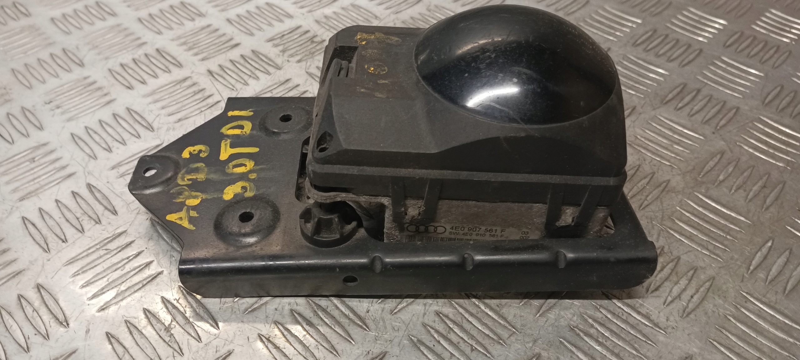 Audi A8 D3 перед датчик скорости 4E0907561F