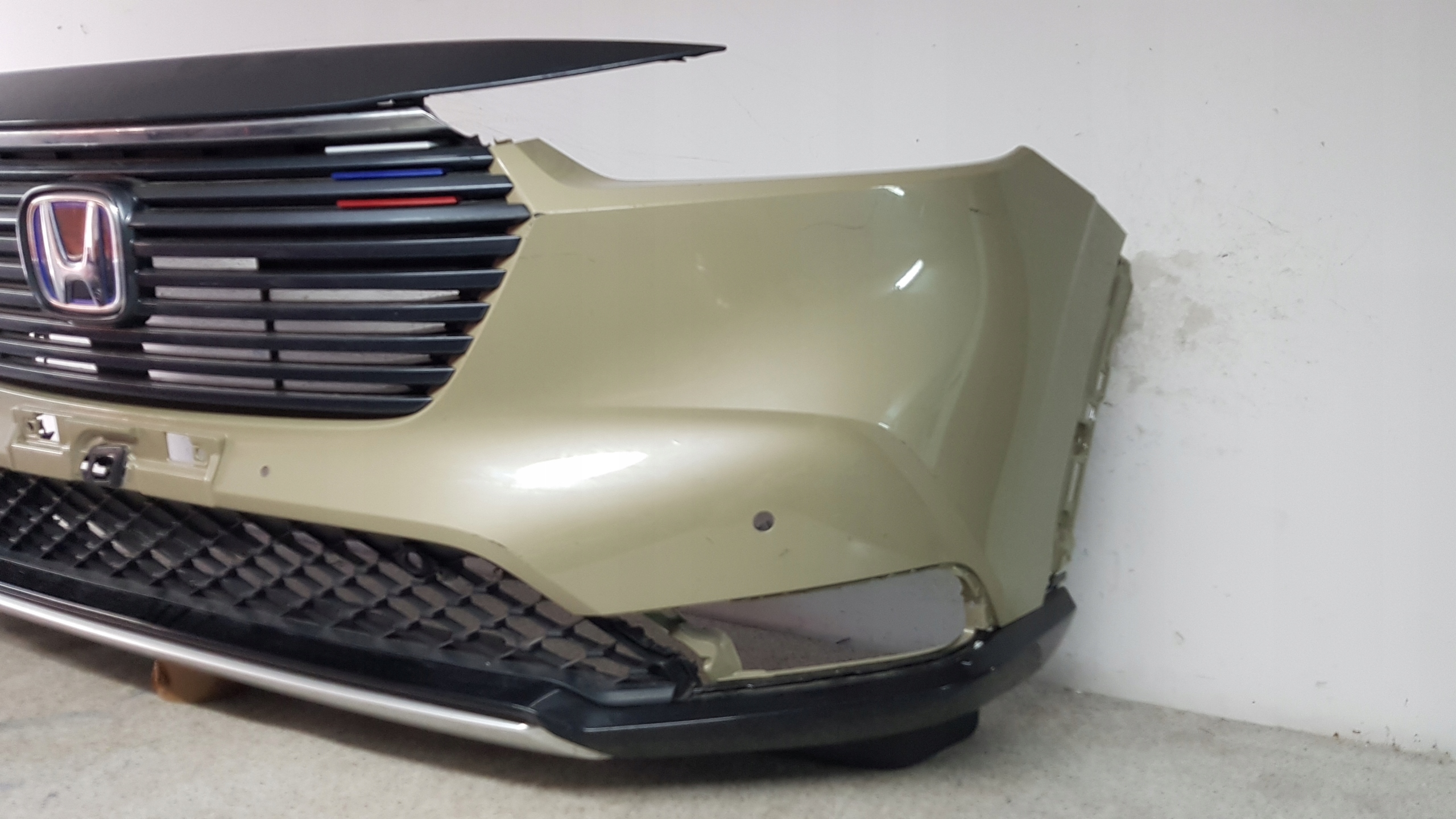 HONDA HR-V III 3 2021 - bumper front 8132