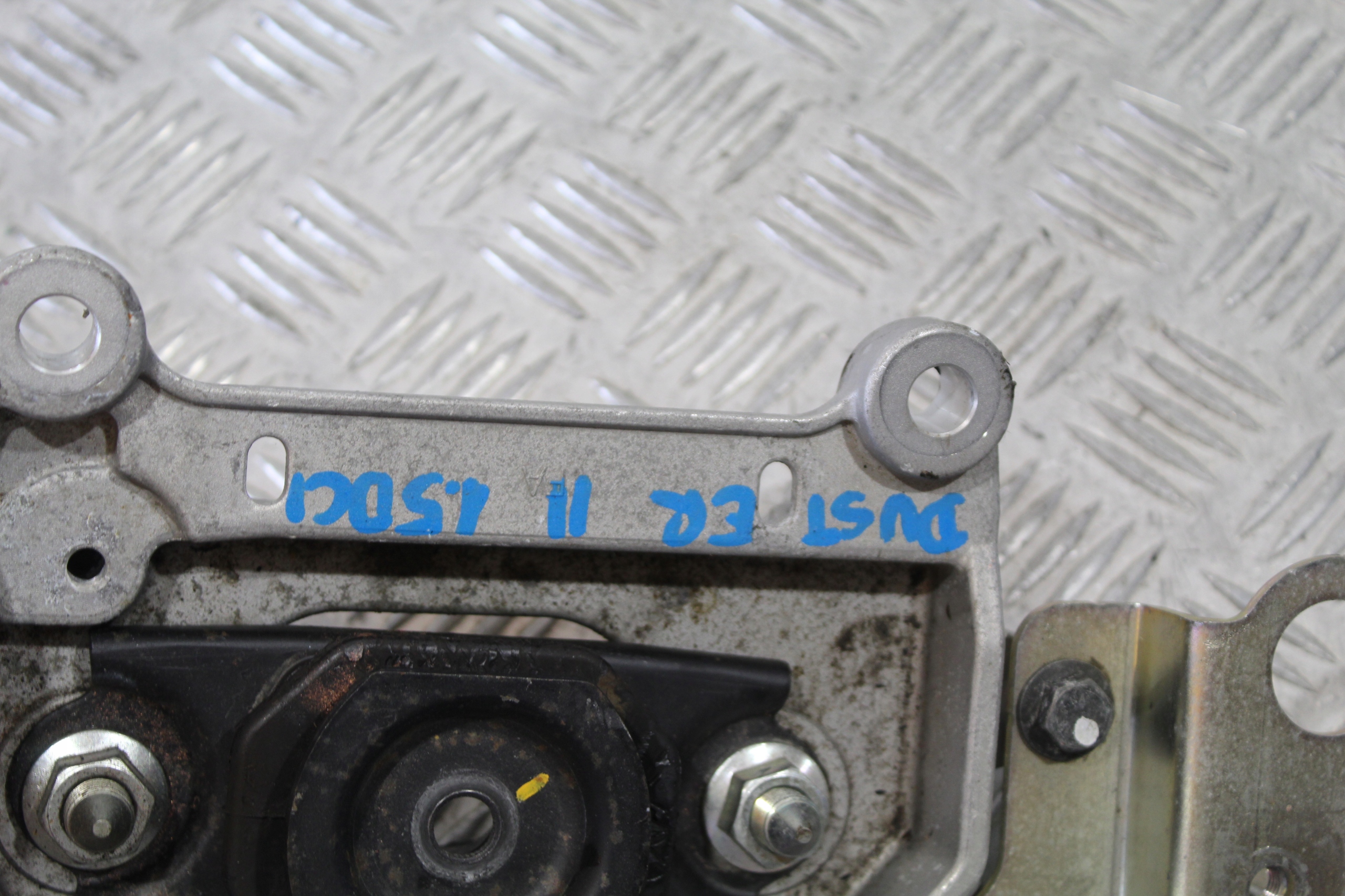 supporto Supporti motore usato DACIA DUSTER II 2