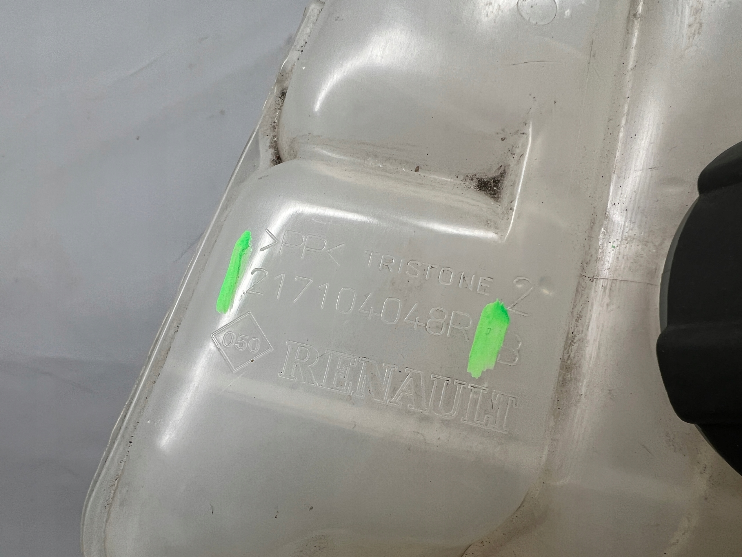 Renault Scenic IV Réservoir eau 217104048R