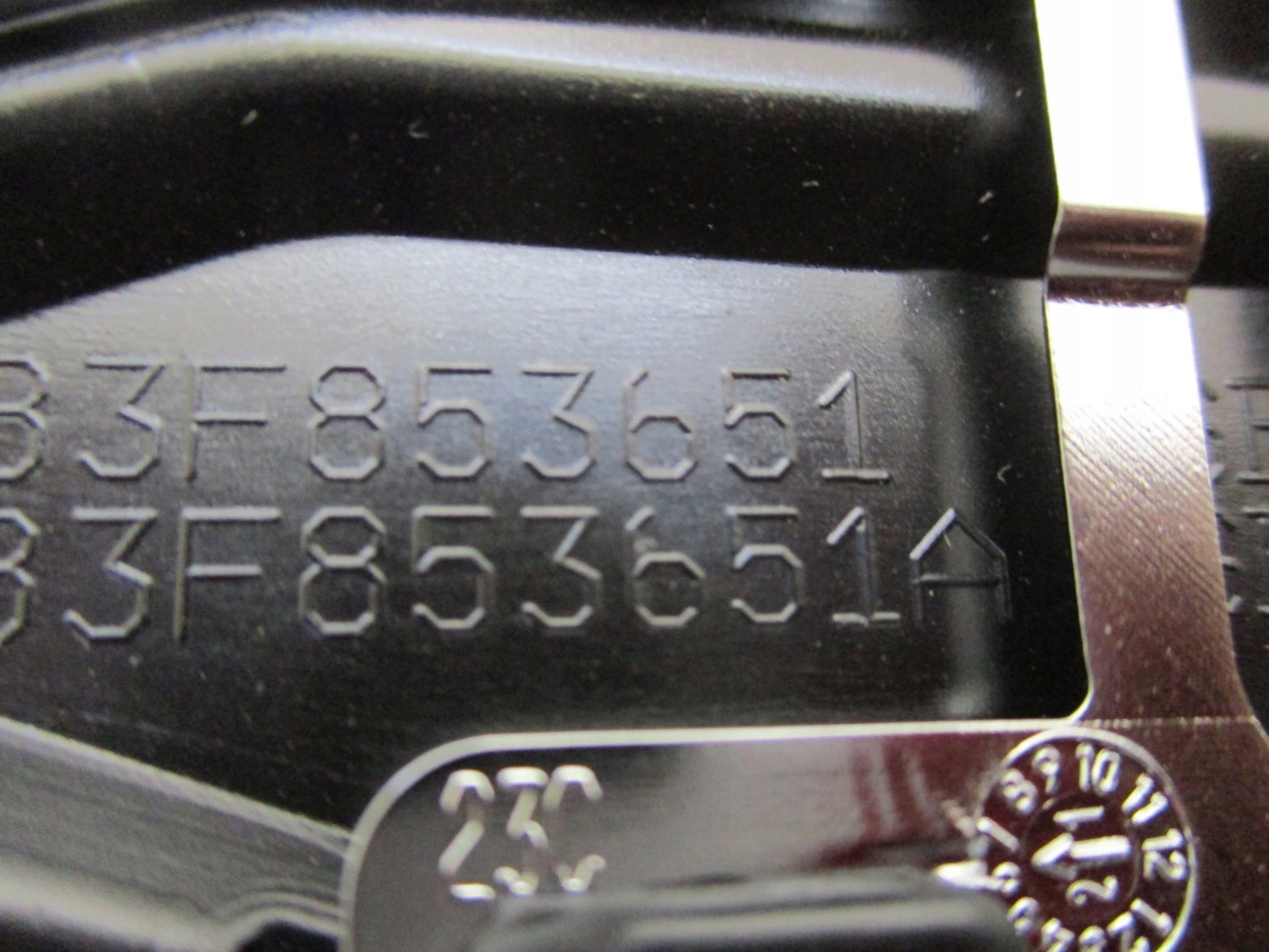 Audi OE 83F853651 83F853651A