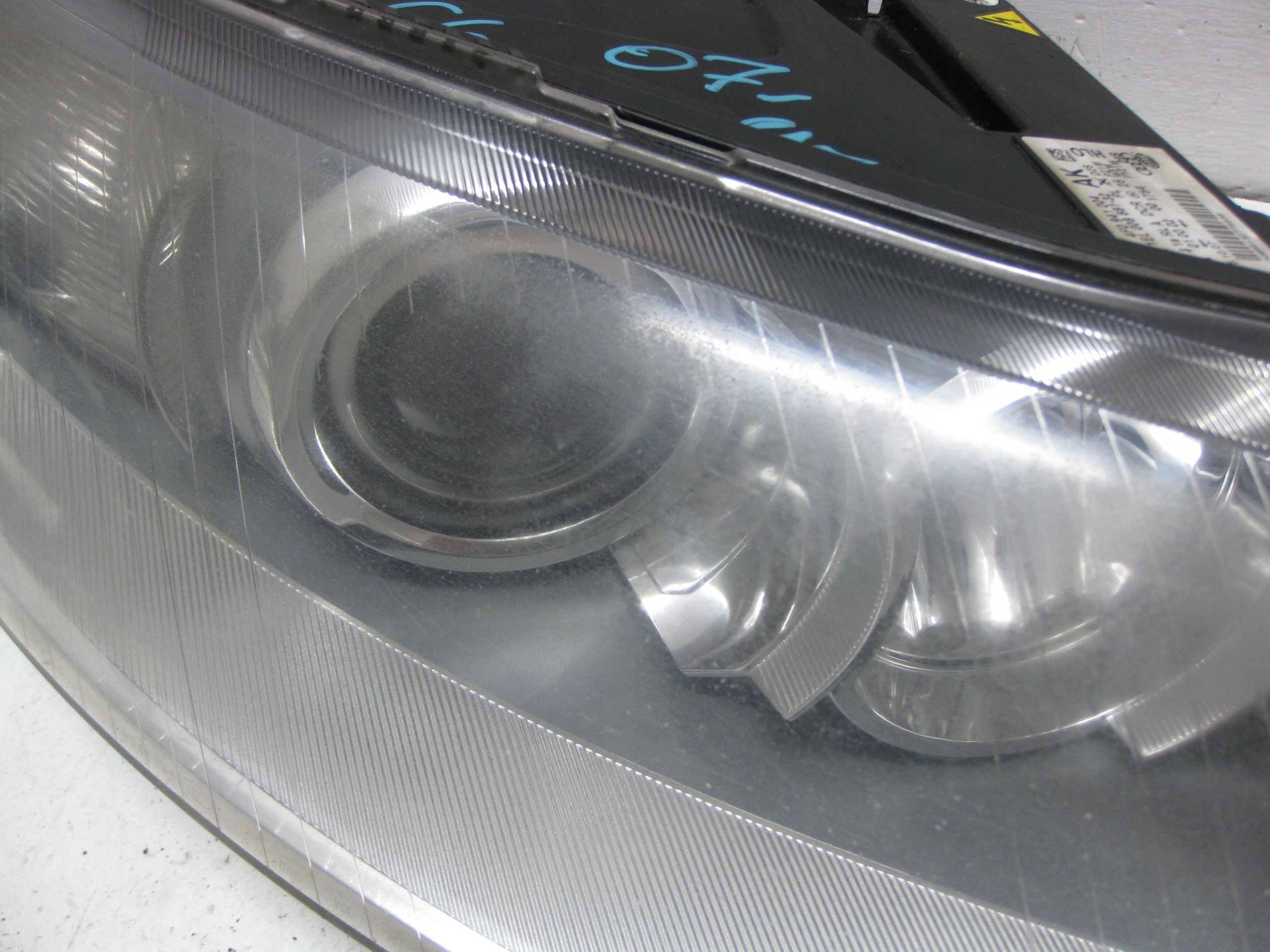 AUDI A6 C6 KOMBI 2.7 TDI 07R light right front XENON 4F0941004AK