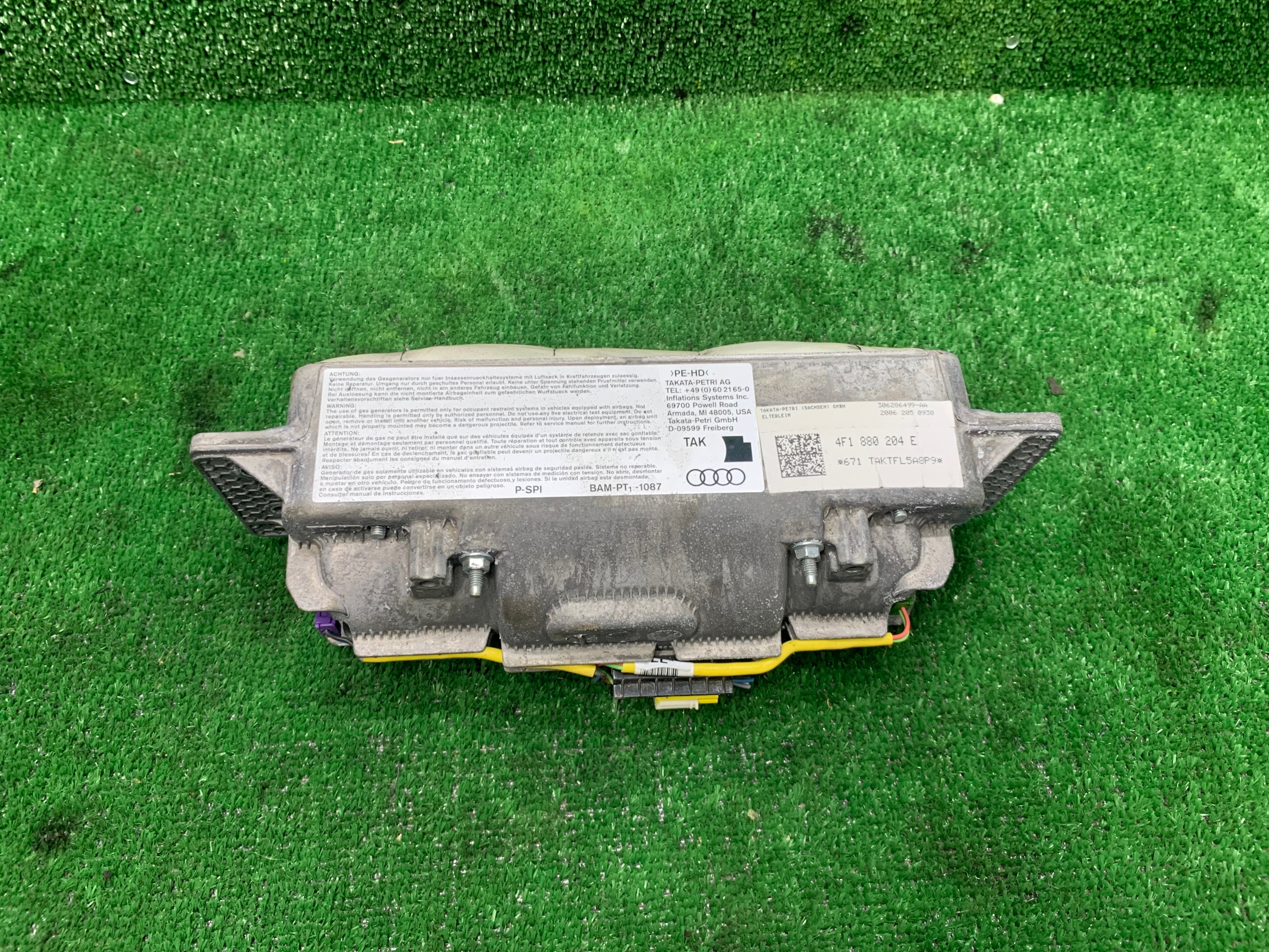 airbag airbag spolujezdce AUDI A6 C6 4F1880204E